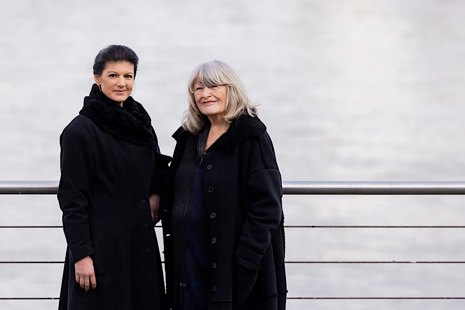 Verbündete: Wagenknecht und Schwarzer.