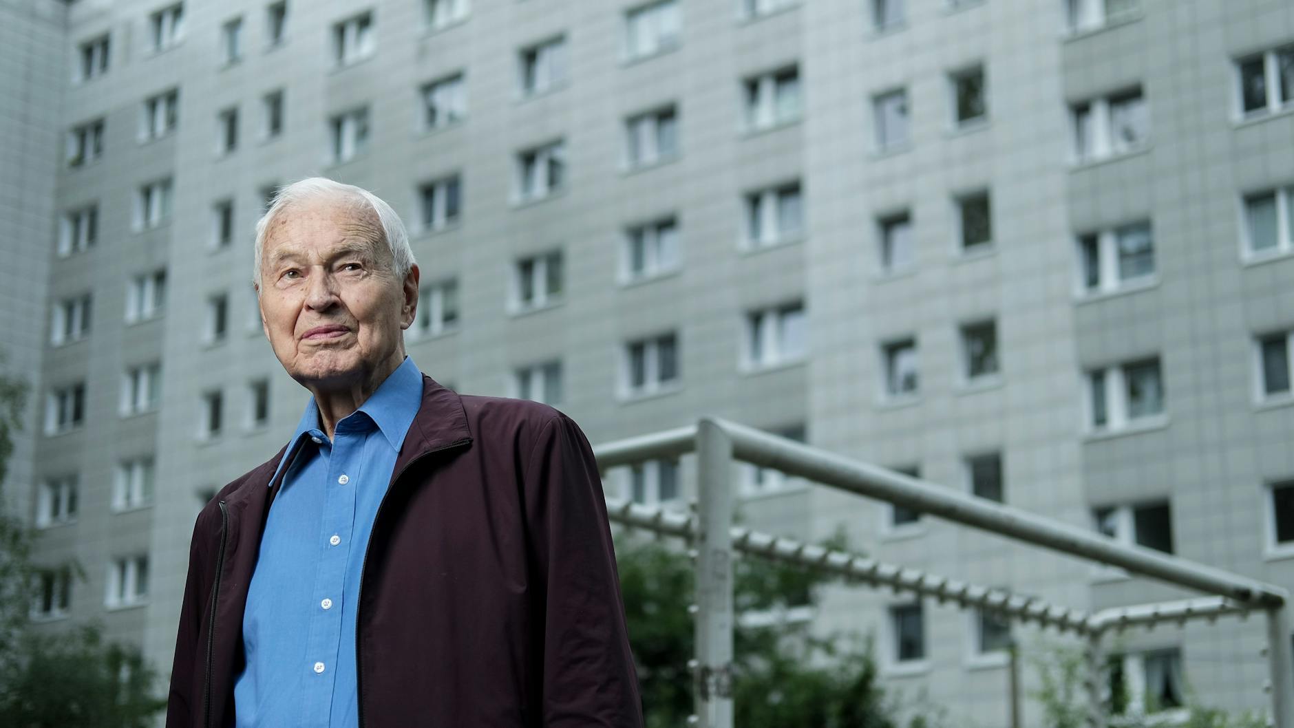 Hans Modrow wohnte in einer Drei-Zimmer-Plattenbauwohnung in der Palisadenstraße.