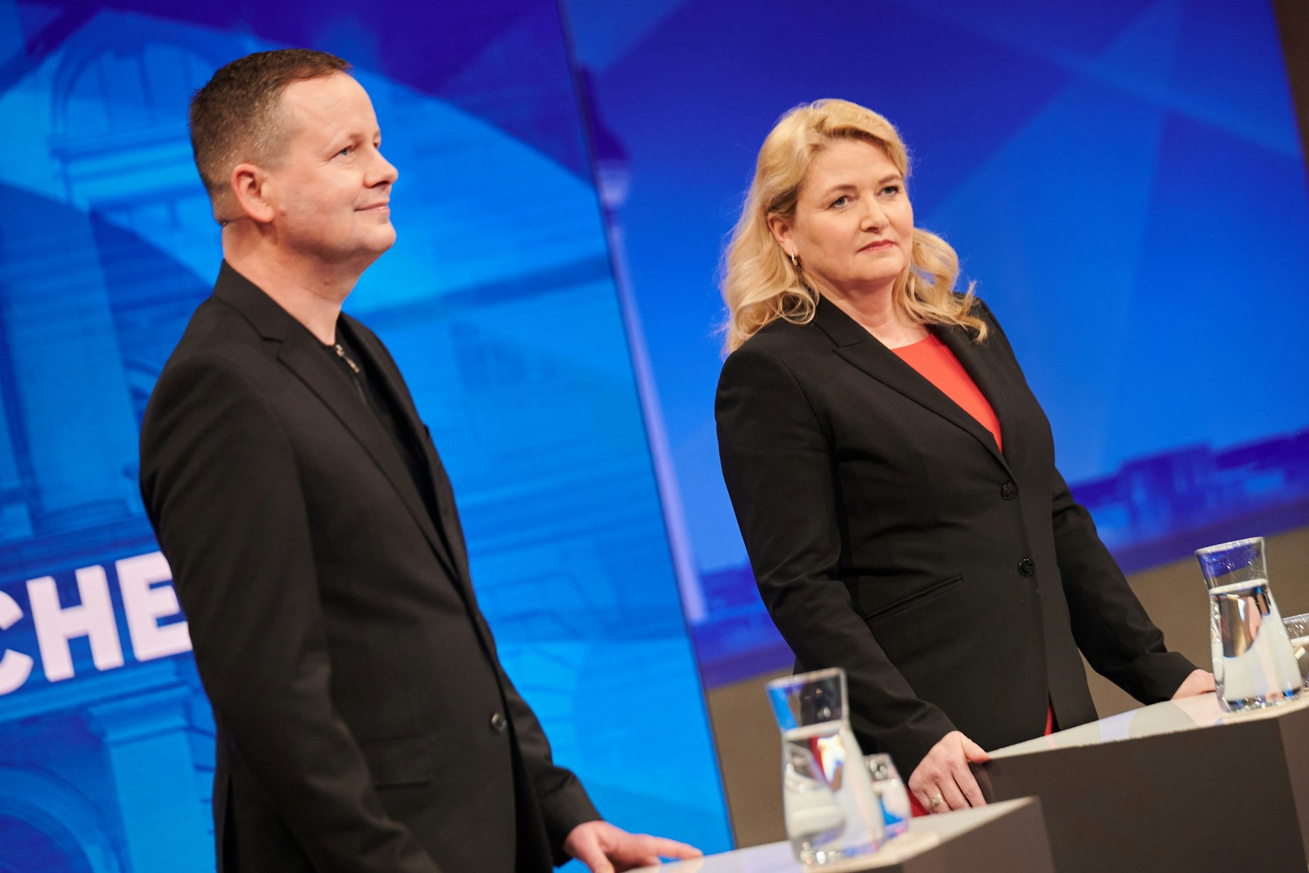 Linken-Spitzenkandidat Klaus Lederer neben AfD-Spitzenfrau Kristin Brinker am Wahlabend: Tausende sind von links nach rechts gewandert, doch die Rechtspartei hat ebenfalls verloren.