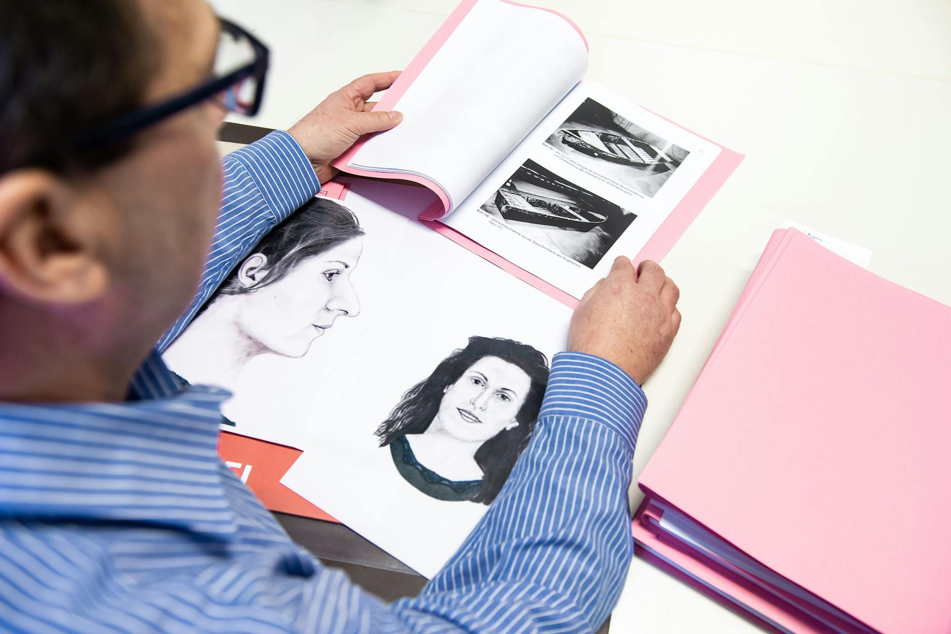 Wer ist die unbekannte Tote? Kriminalhauptkommissar Wolfhard Trenn versucht, den Fall zu klären.