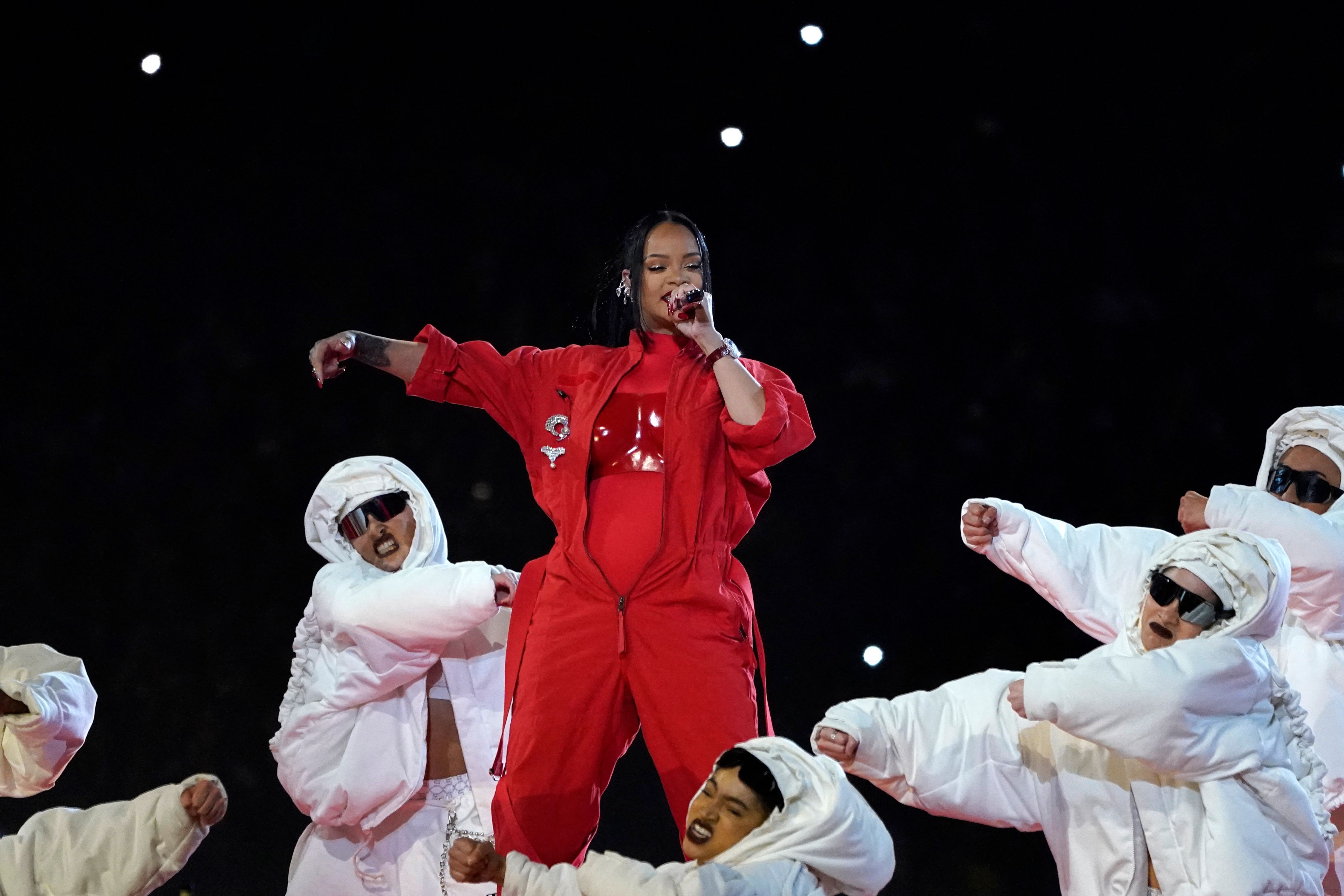 Image - Mega-Baby-Überraschung beim Super Bowl: DAS verrät Rihanna nur neun Monate nach der Geburt ihres Sohnes