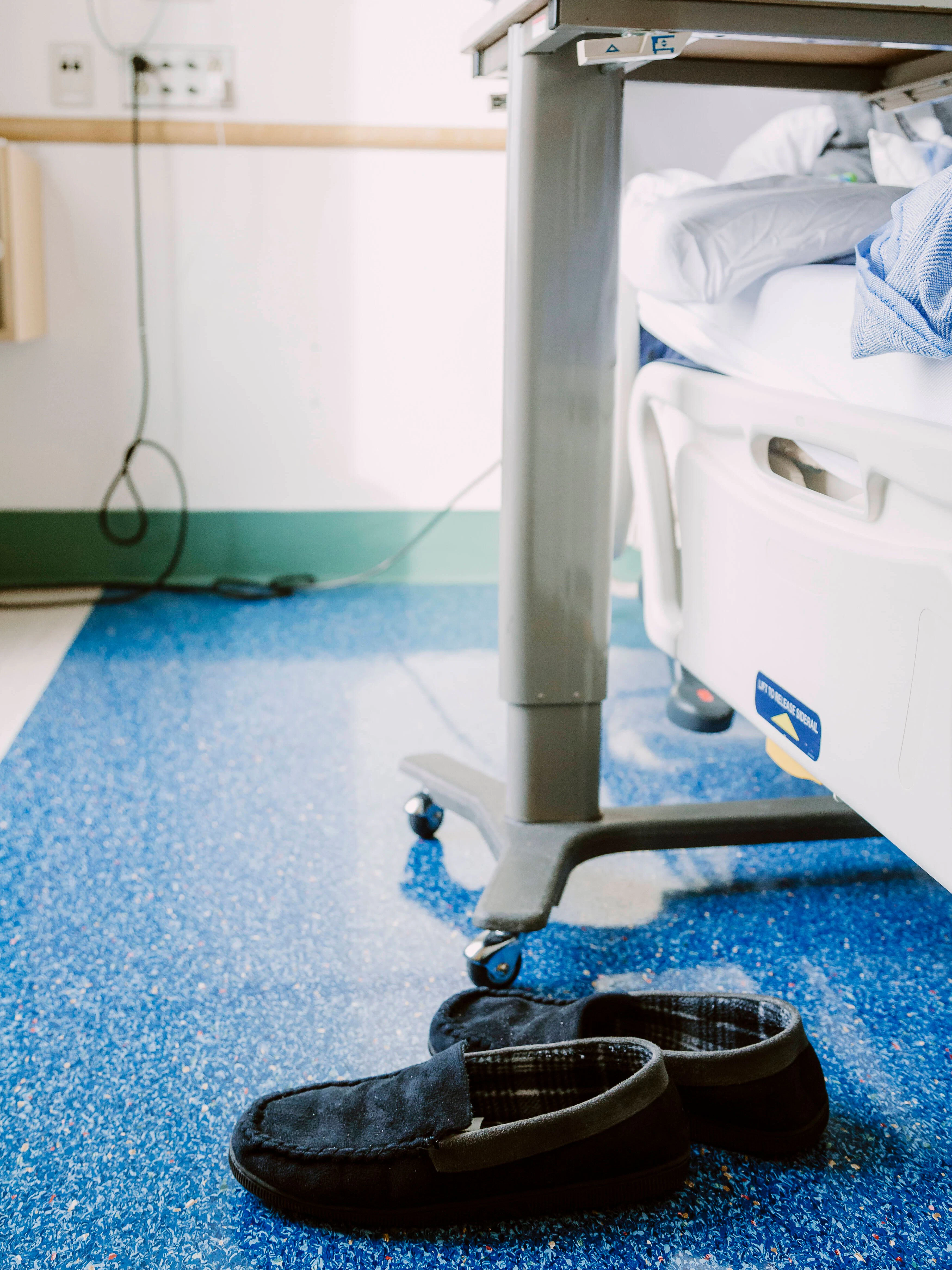 Sie spricht über ihre langjährige Bindung zu Patienten und deren Familien.