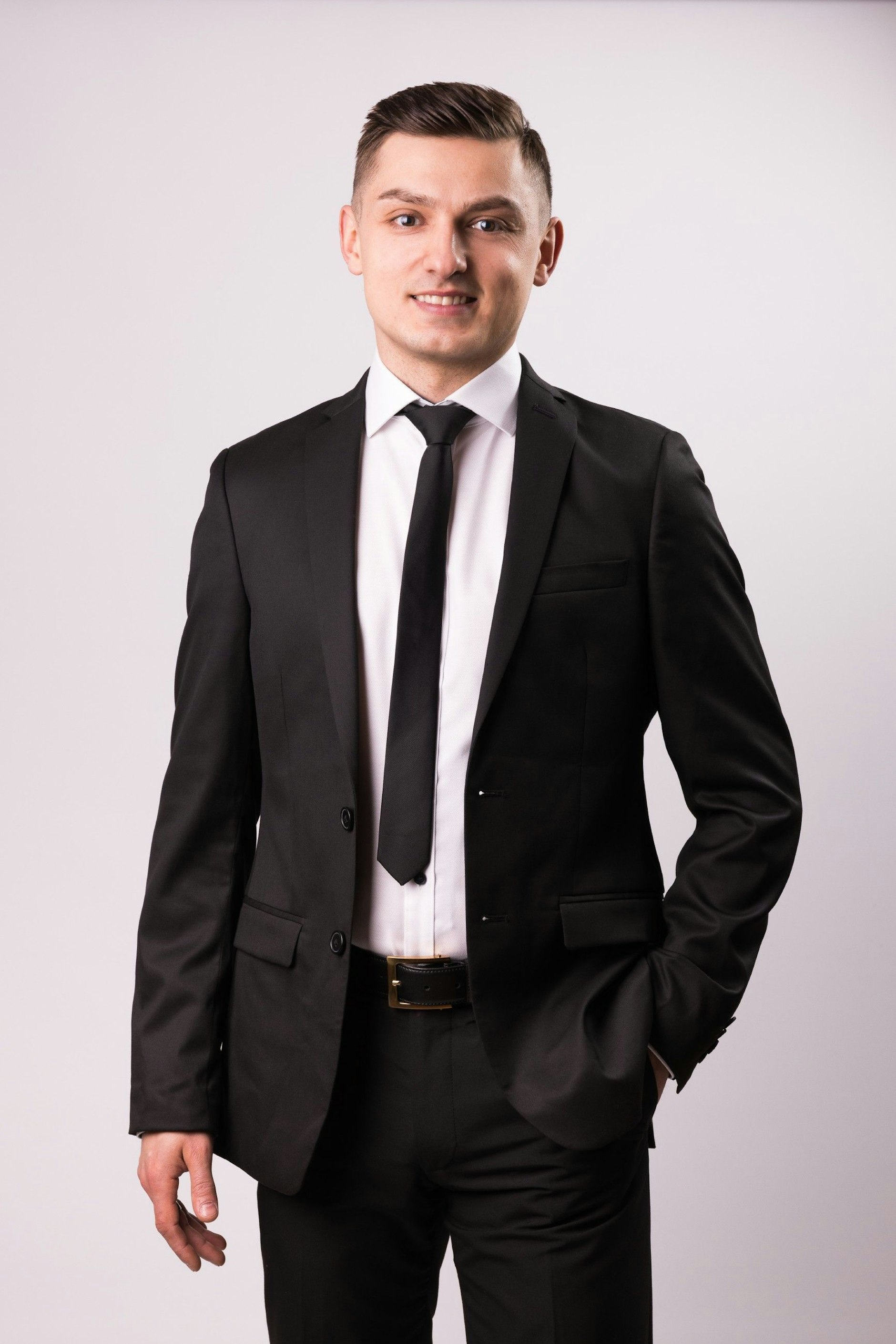 Zuckersüß! Hier zeigt „Let’s Dance“Profi Zsolt Sándor Cseke sein Baby