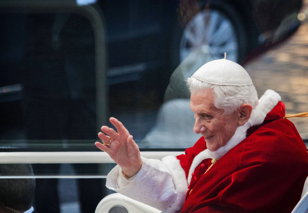 Papst Benedikts Herausgeber: Helmut Kohl wollte auch Katholiken und Protestanten wiedervereinigen