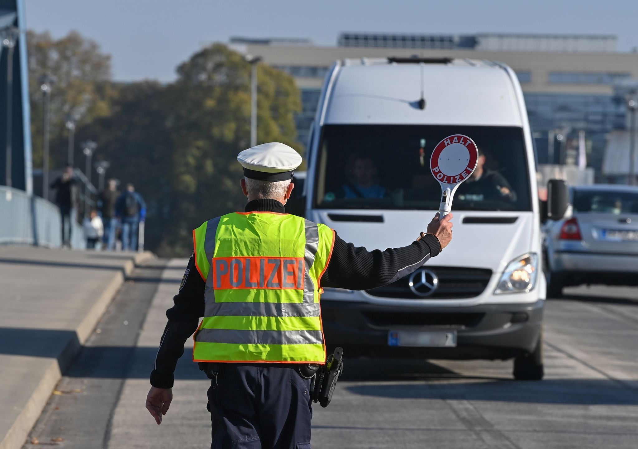 Illegale Einreisen Aus Der Schweiz Verfünffacht – Kritik An Grenzkontrollen