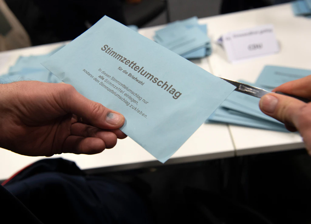 Berlin-Wahl: 466 ungezählte Briefwahlzettel gefunden