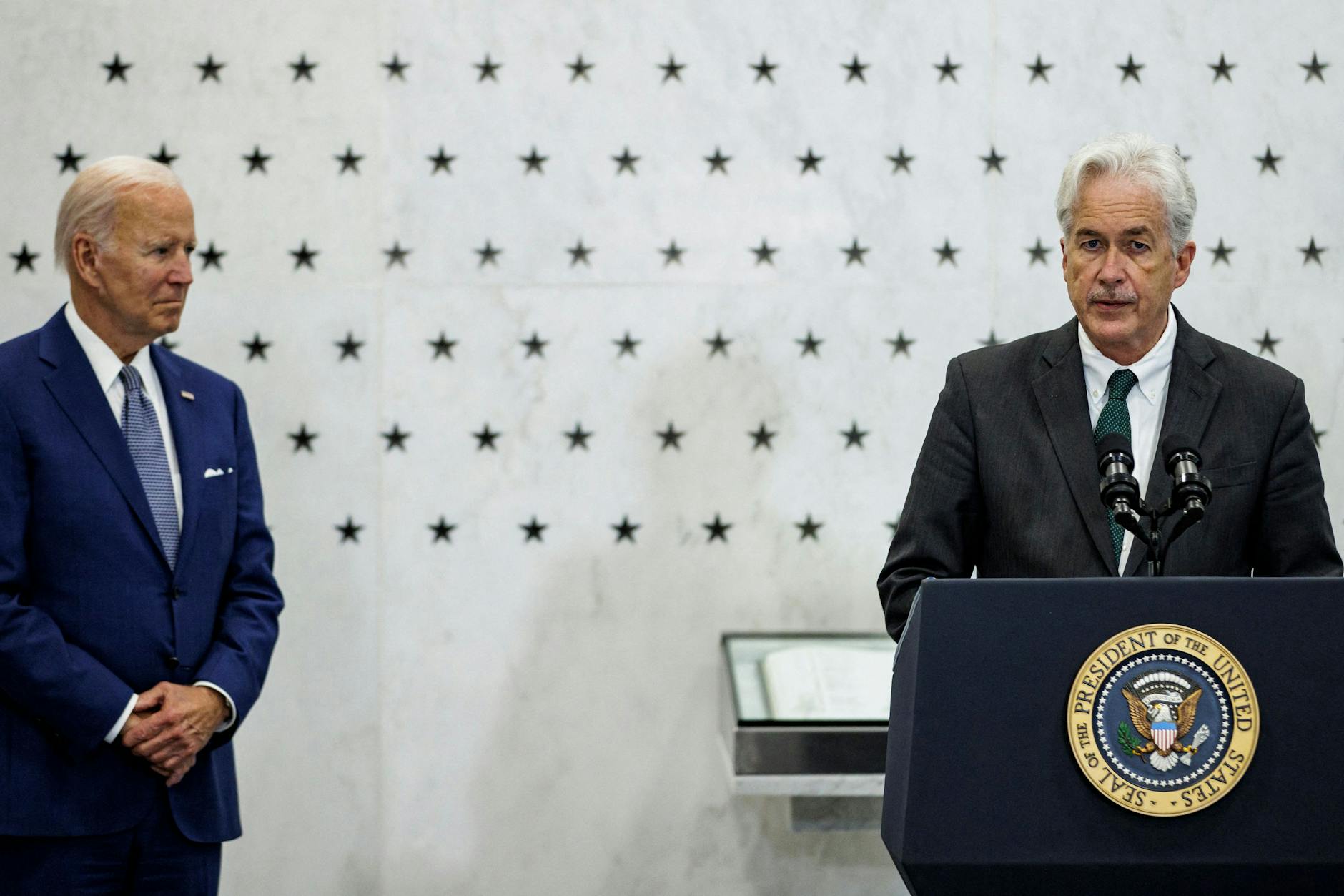 US-Präsident Joe Biden (links) mit CIA-Chef William Burns.