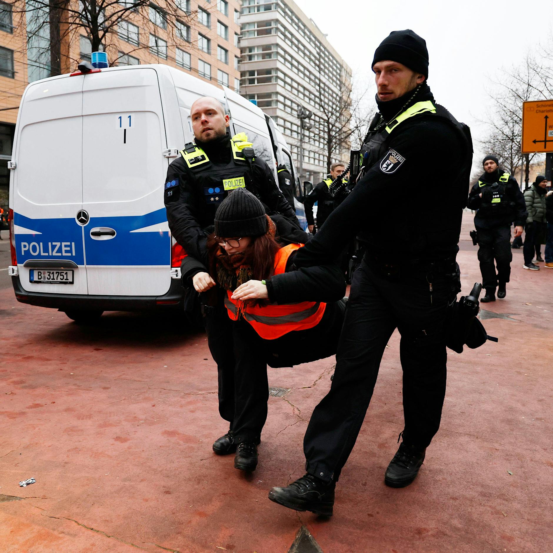 Klima-Kleber-Chaos: 511 Strafbefehle, aber erst 39 Verurteilungen