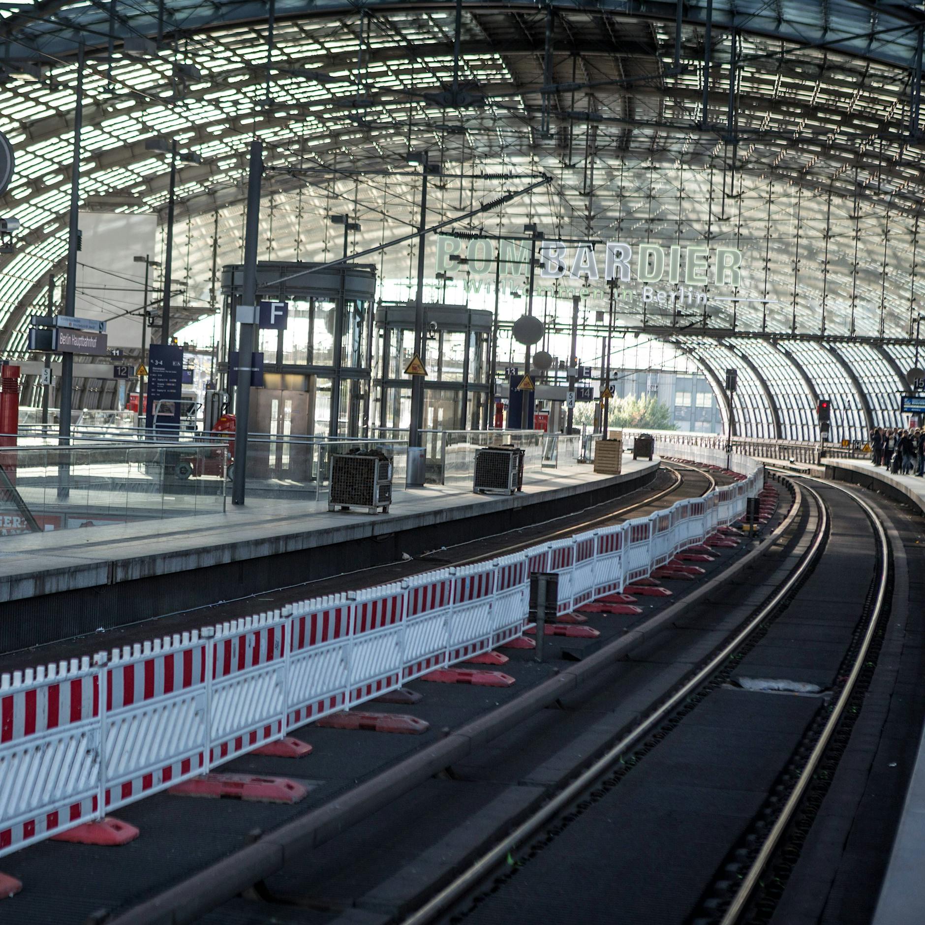 Bahn-Irrsinn in Berlin: Hauptstrecke wird für Sanierungen fünf Wochen lang gesperrt!