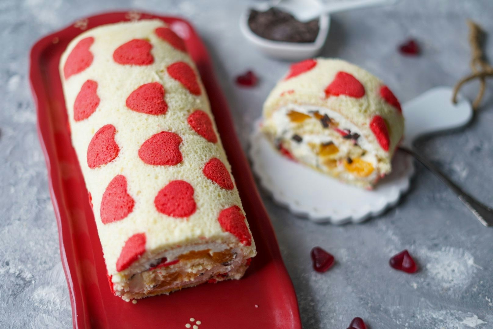 Verrücktes Rezept für Biskuitrolle: Eine echte Herzens-Angelegenheit ...