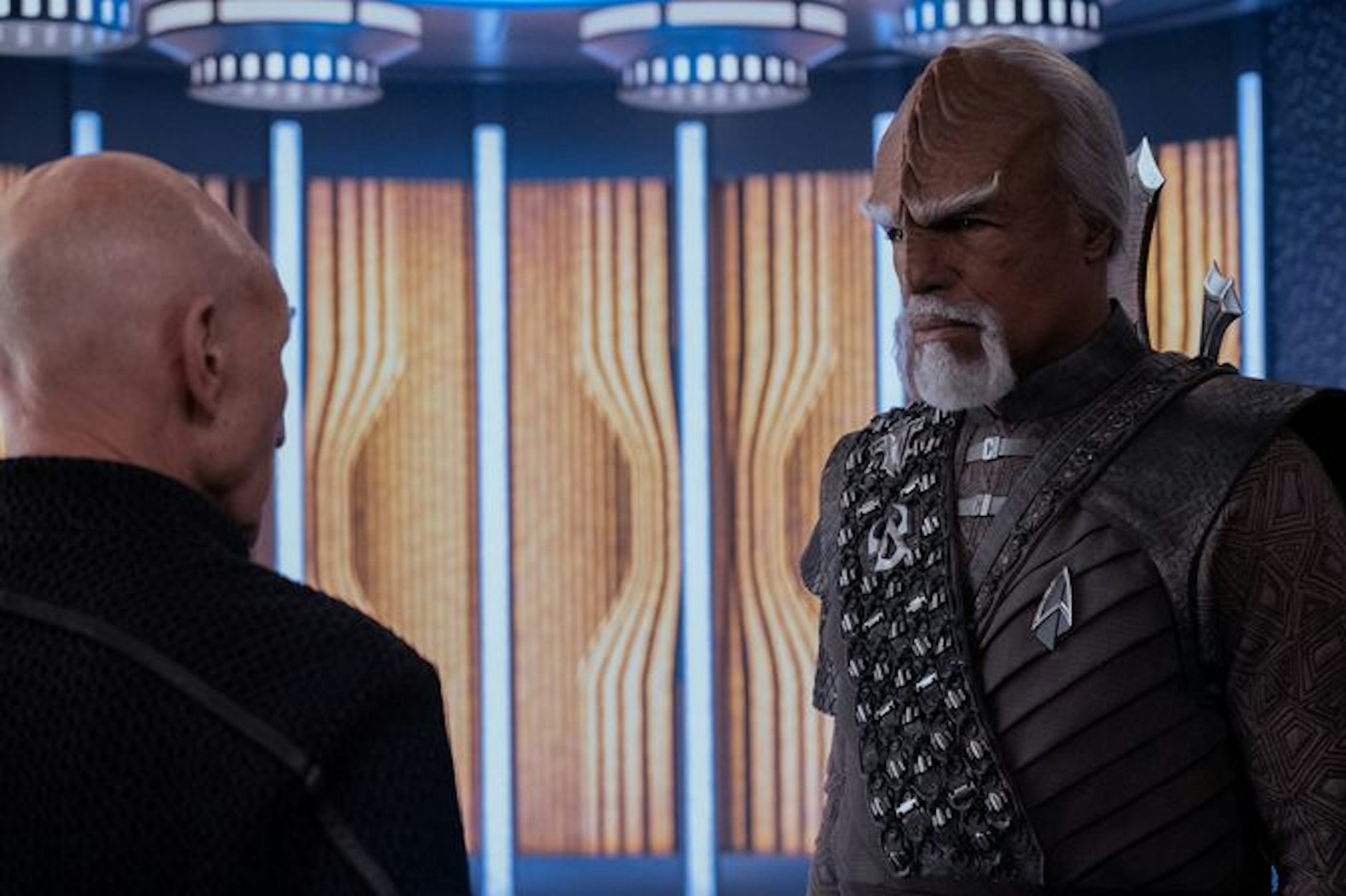 Michael Dorn spielt den Klingonen Worf, der wieder an der Seite von Picard kämpft.