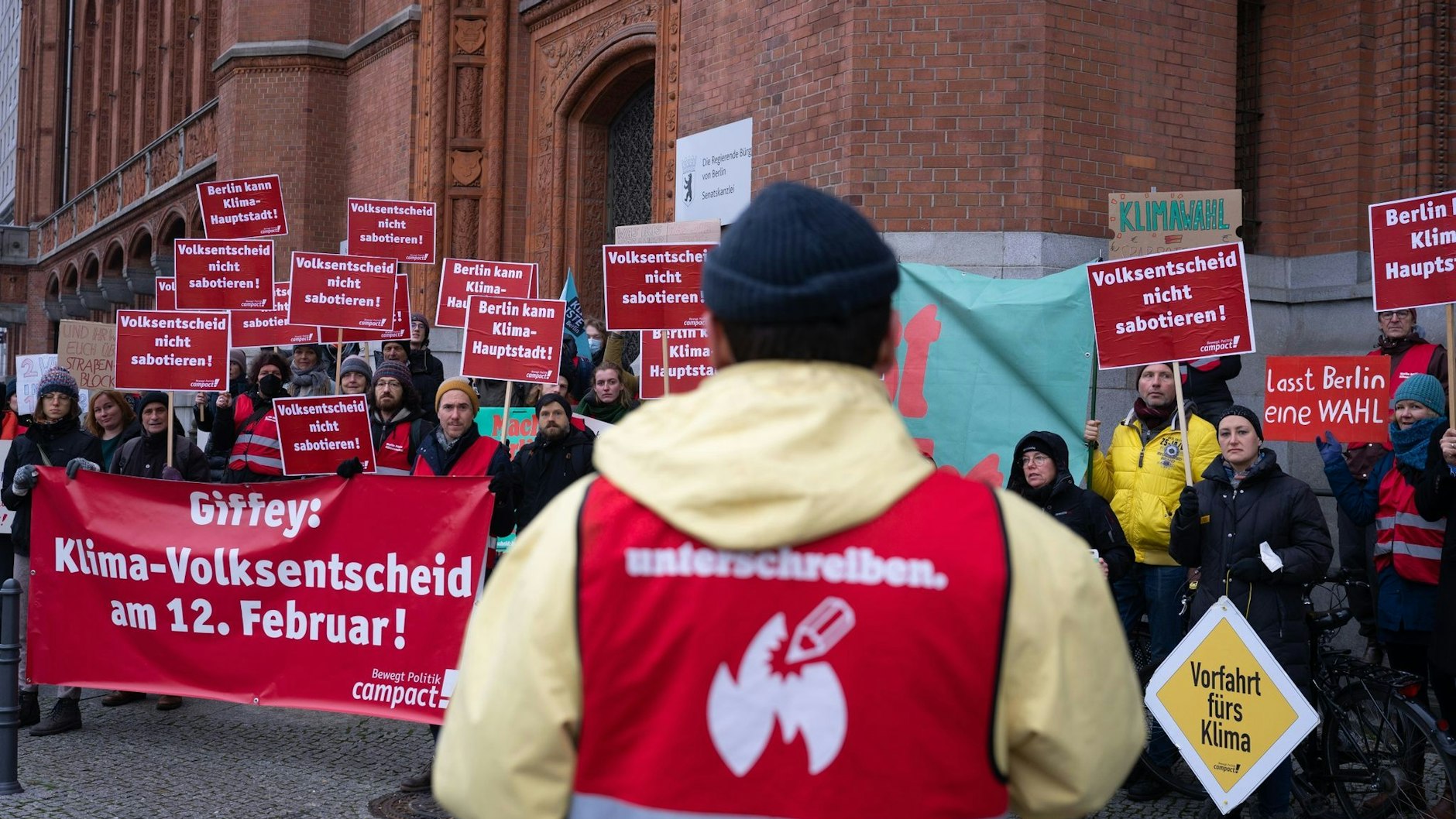 Eigentlich hatten die Organisatoren gehofft, den Volksentscheid zusammen mit der Wahl zum Abgeordnetenhaus laufen zu lassen. Daraus wurde nichts.