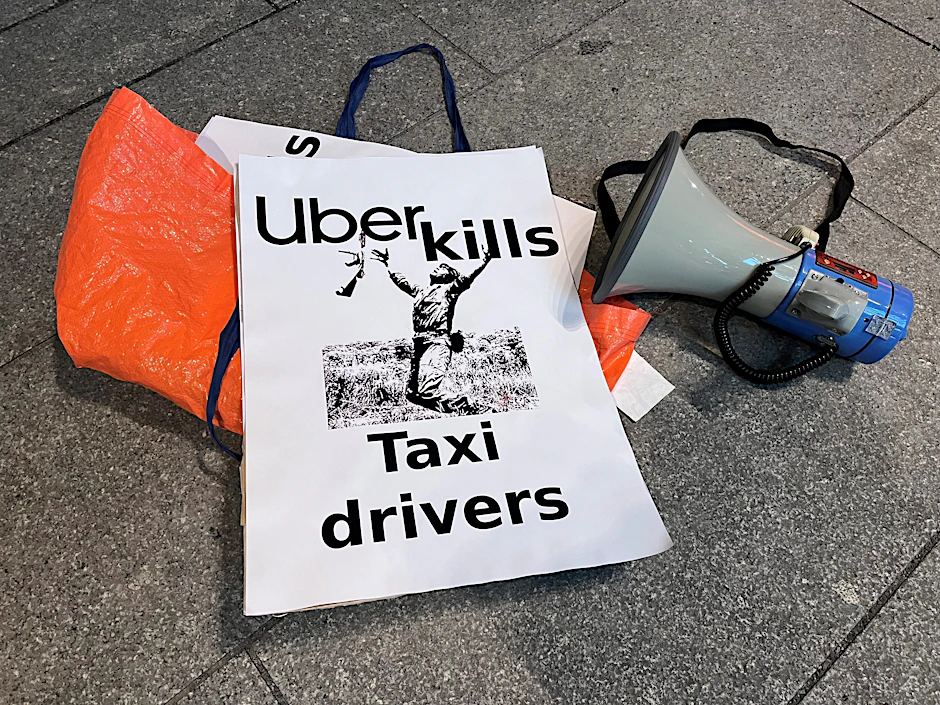 Protest gegen die Mobilitätsplattform: eines der Transparente, das am Donnerstag gezeigt wurde.