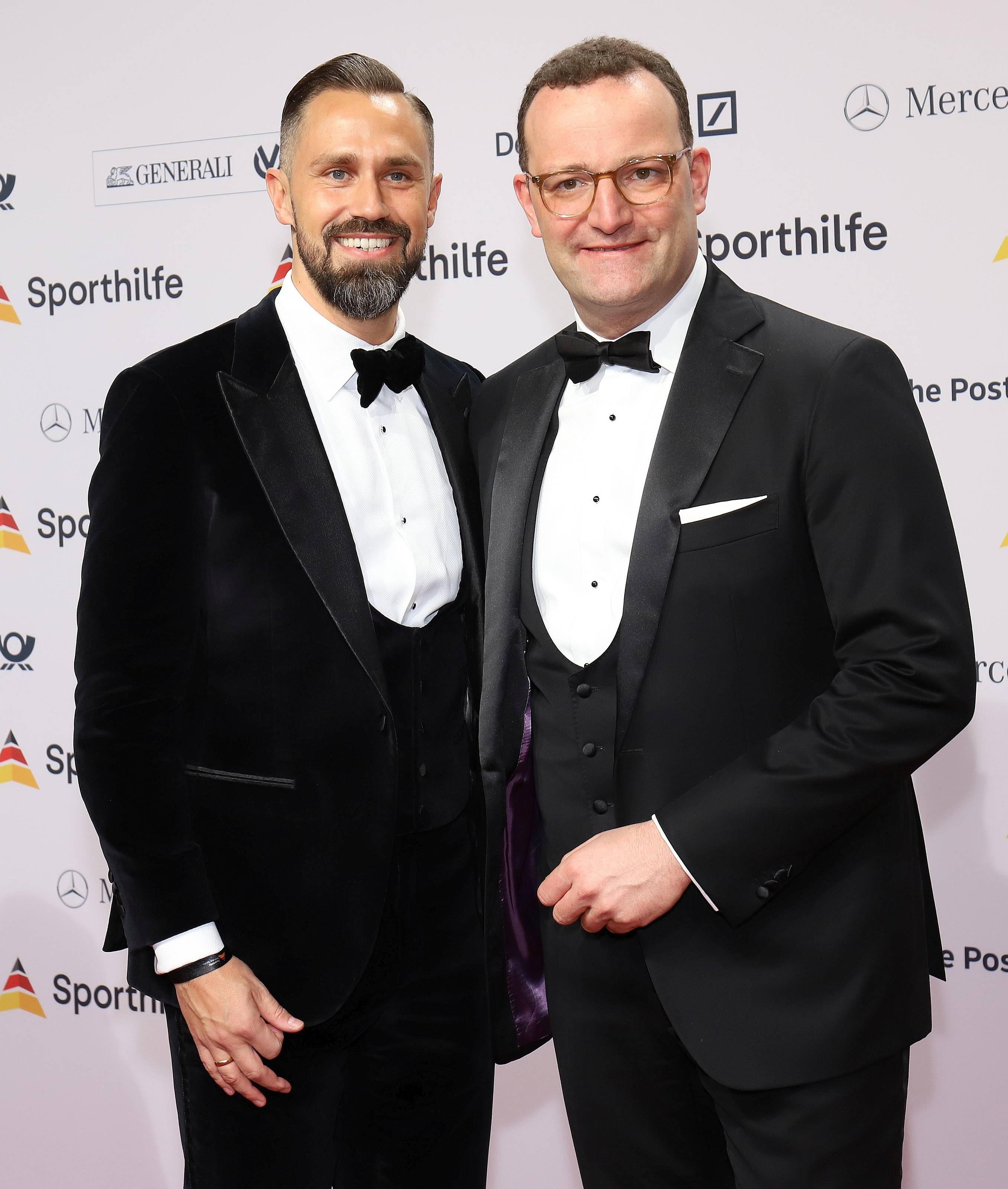 Image - Villa brachte Jens Spahn kein Glück, jetzt haben sein Mann und er sie verkauft