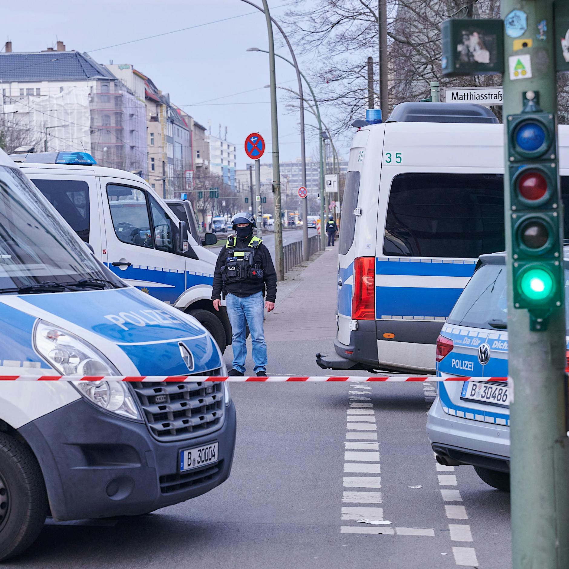 Berlin: Amokalarm im Jobcenter an der Landsberger Allee