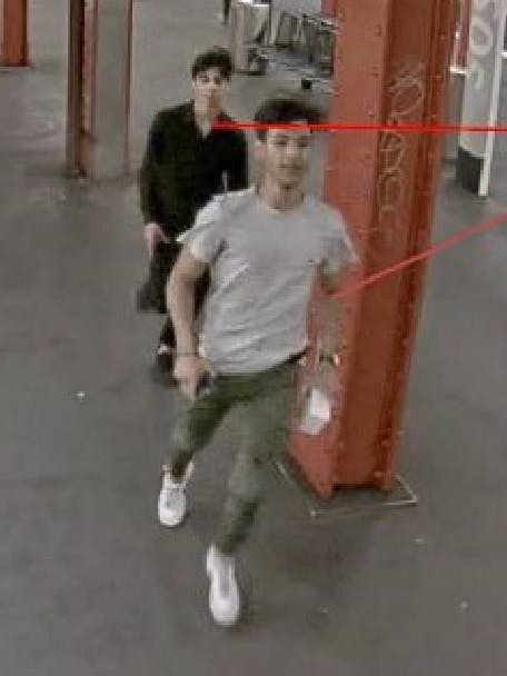 Wer kennt diese Prügler?