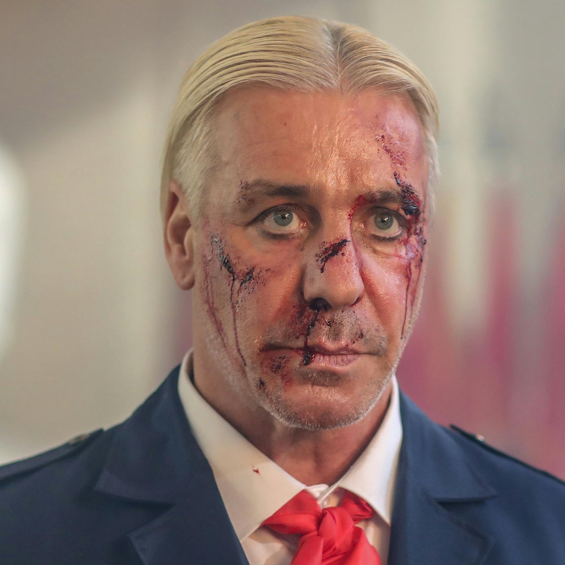 „Irre“, „absurd“! Rammstein-Frontmann Till Lindemann: DARUM gibt es jetzt Aufregung um seine neue Show