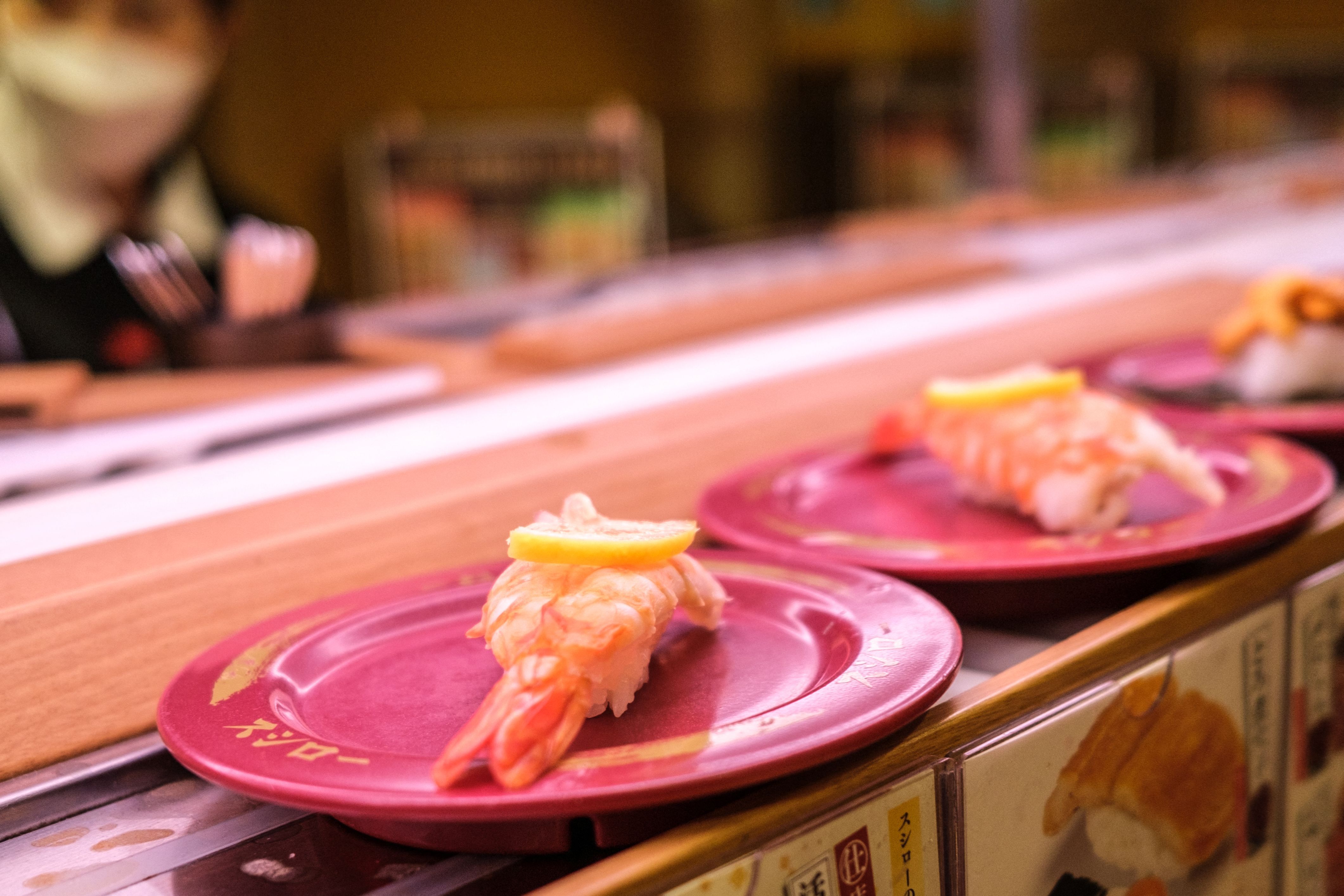 Rosella feiert ihren 40. Geburtstag im Sushi-Restaurant: Tot! Ermittler stehen vor einem Rätsel