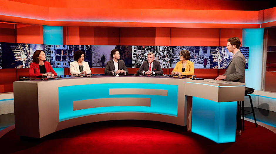 Talkshow zum Ukraine-Krieg: Alle gegen eine.