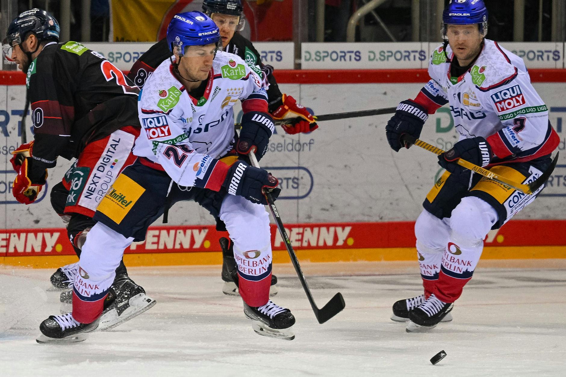 „Franktastisch“: Frank Mauer (l.) und Frank Hördler ließen die Eisbären Berlin in Schwenningen jubeln.