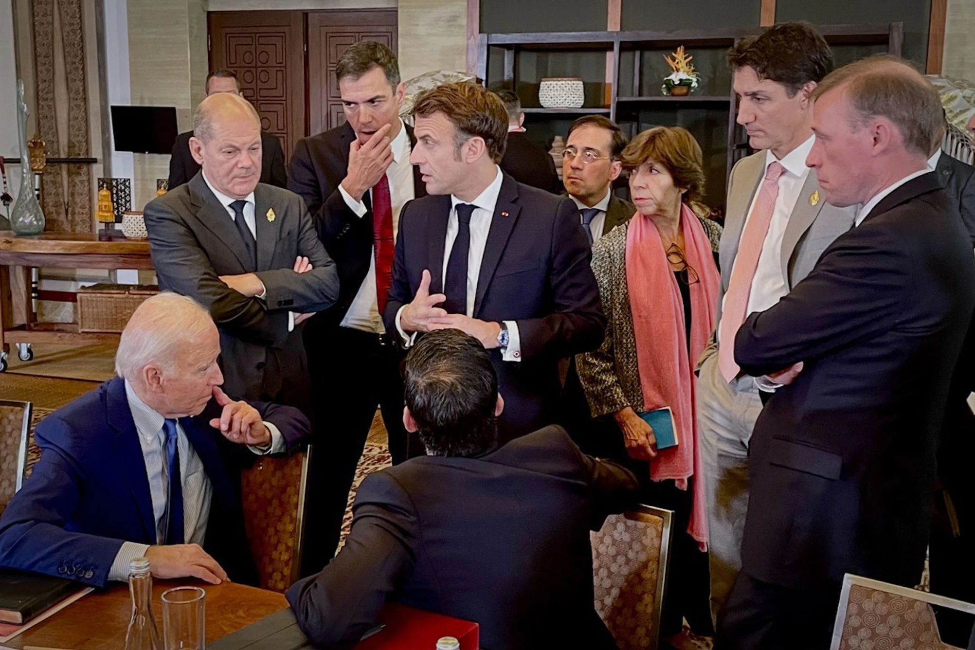 Gespräch der Regierungschefs am Rande des G20-Gipfels auf Bali.