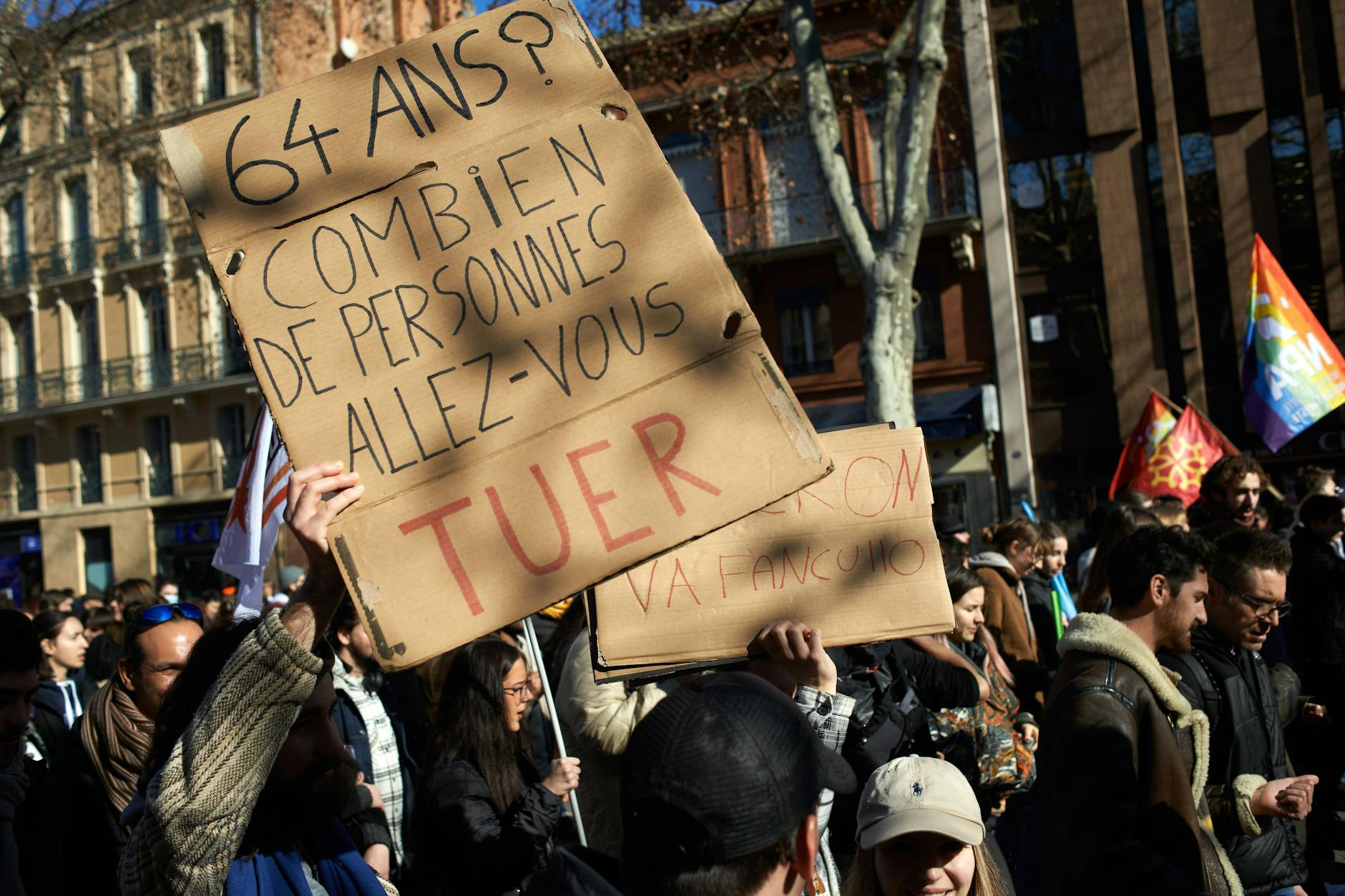 Das Renteneintrittsalter soll auf 64 Jahre angehoben werden. Die Franzosen laufen Sturm.