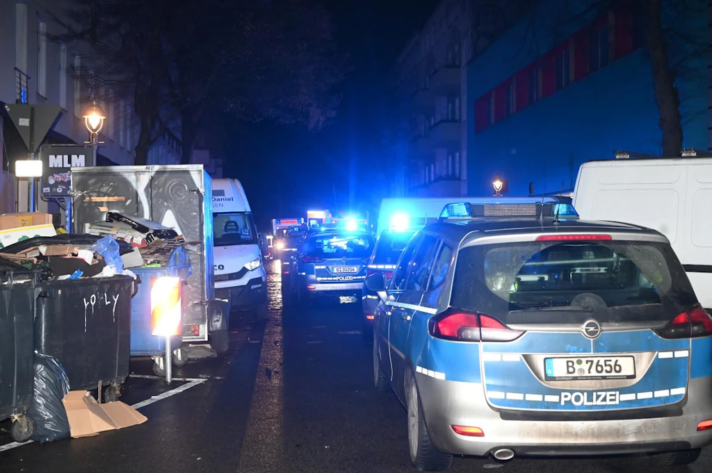 Der kriminelle Wochenrückblick: Polizeirazzia bei der Berliner Polizei