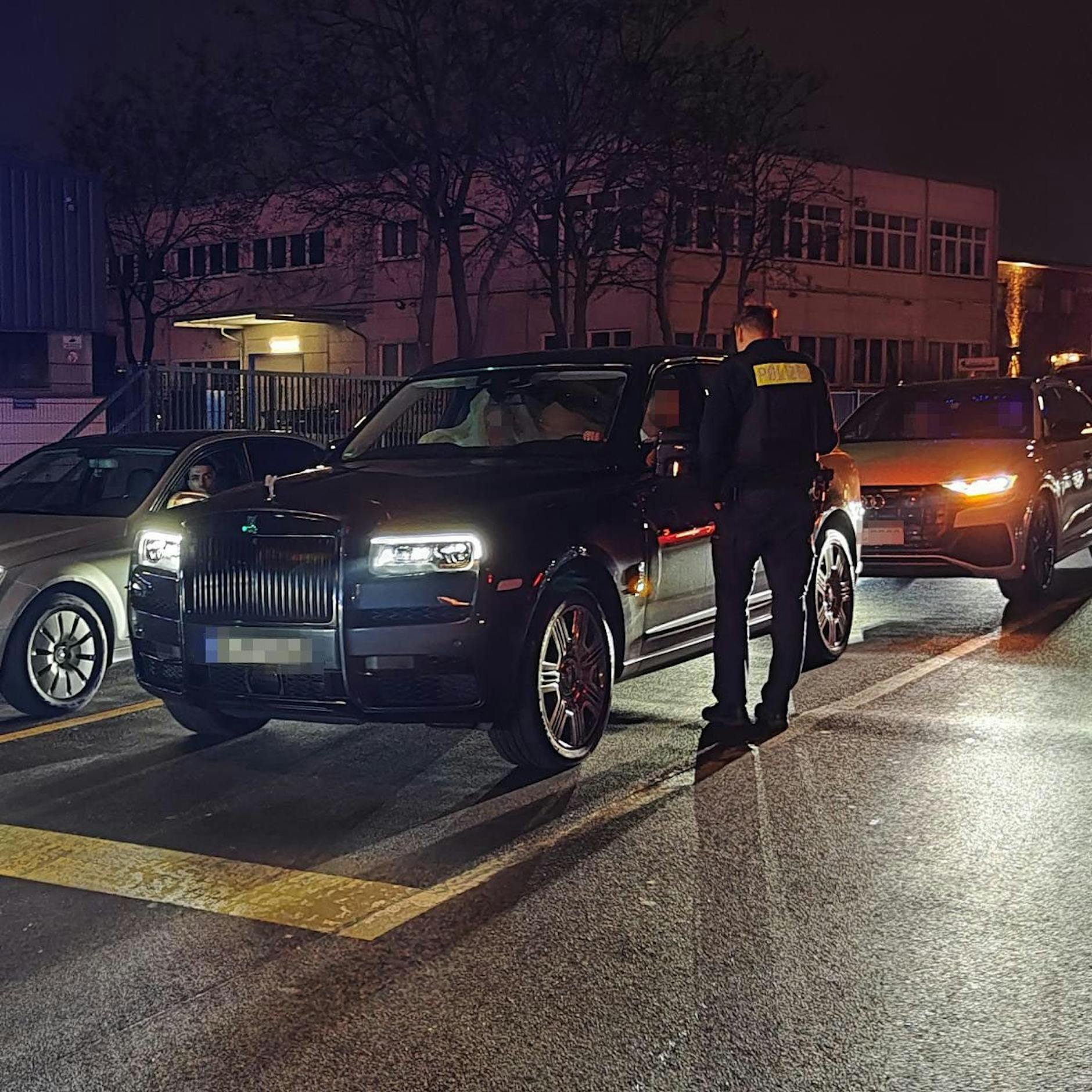 Autorennen und Feuerwerk: Protz-Party beim Remmo-Clan! Polizei stoppt irren Hochzeits-Konvoi