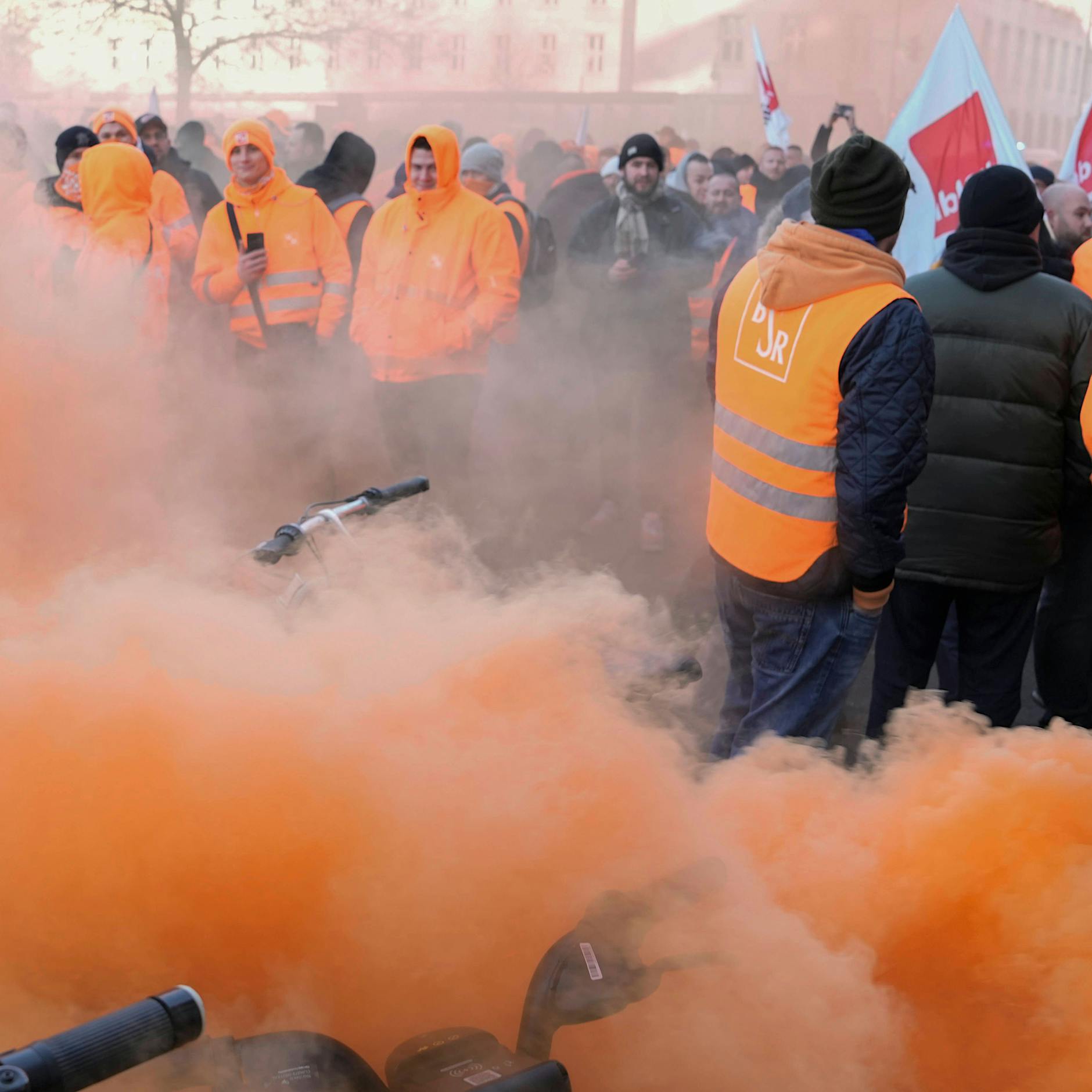 Müllberge in Berlin: Wie der rot-rot-grüne Senat das Streikrecht unterläuft