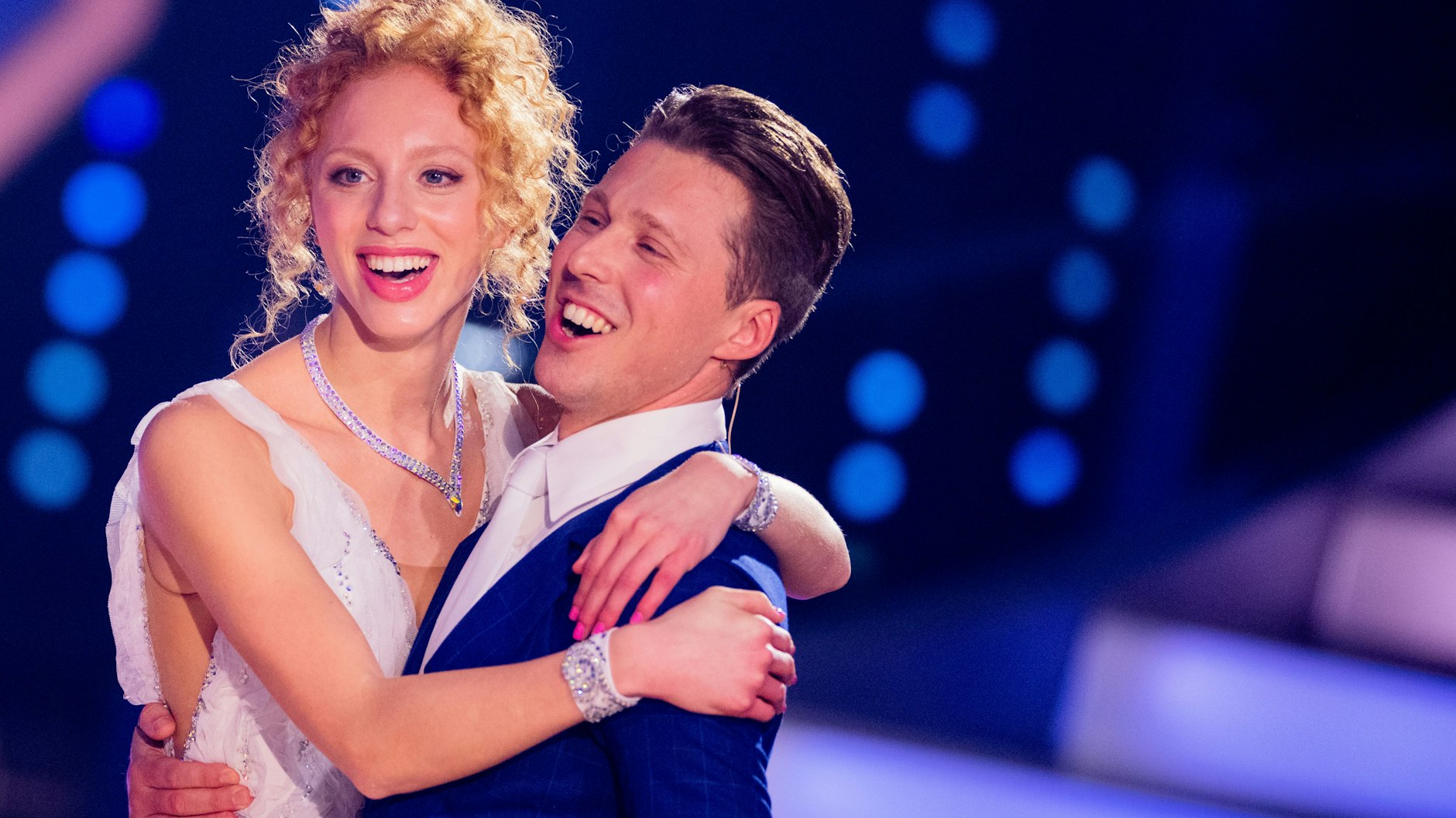 Anna Ermakova tanzt bei „Let’s Dance“ 2023 mit Valentin Lusin. 