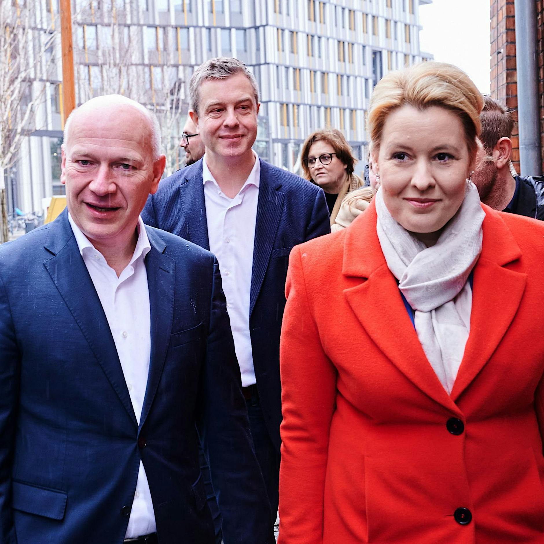 Start der Sondierungen: CDU spricht am „Tag unter Freunden“ mit SPD und Grünen