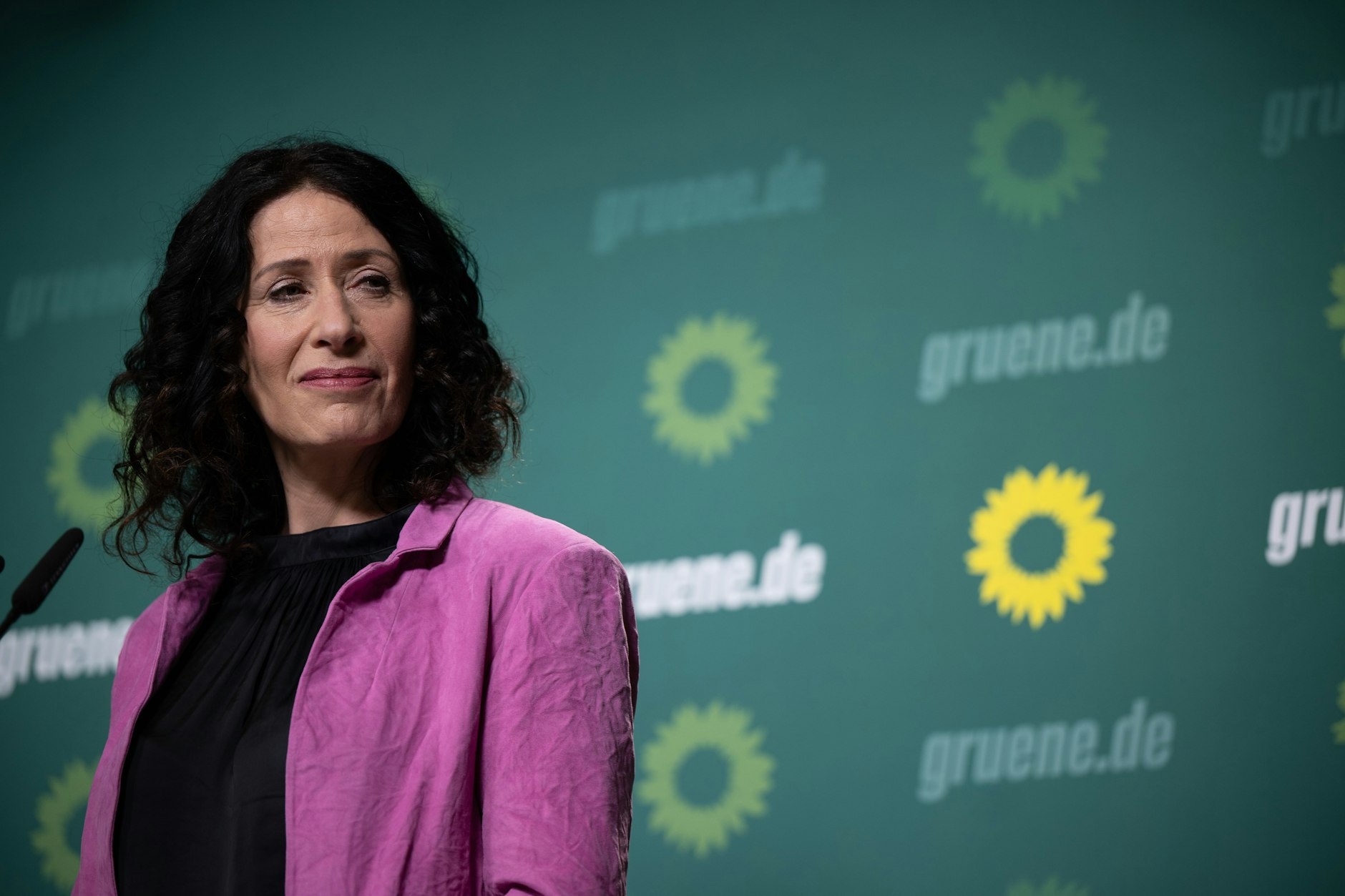 Bettina Jarasch, Spitzenkandidatin der Berliner Grünen, bei einer Pressekonferenz.