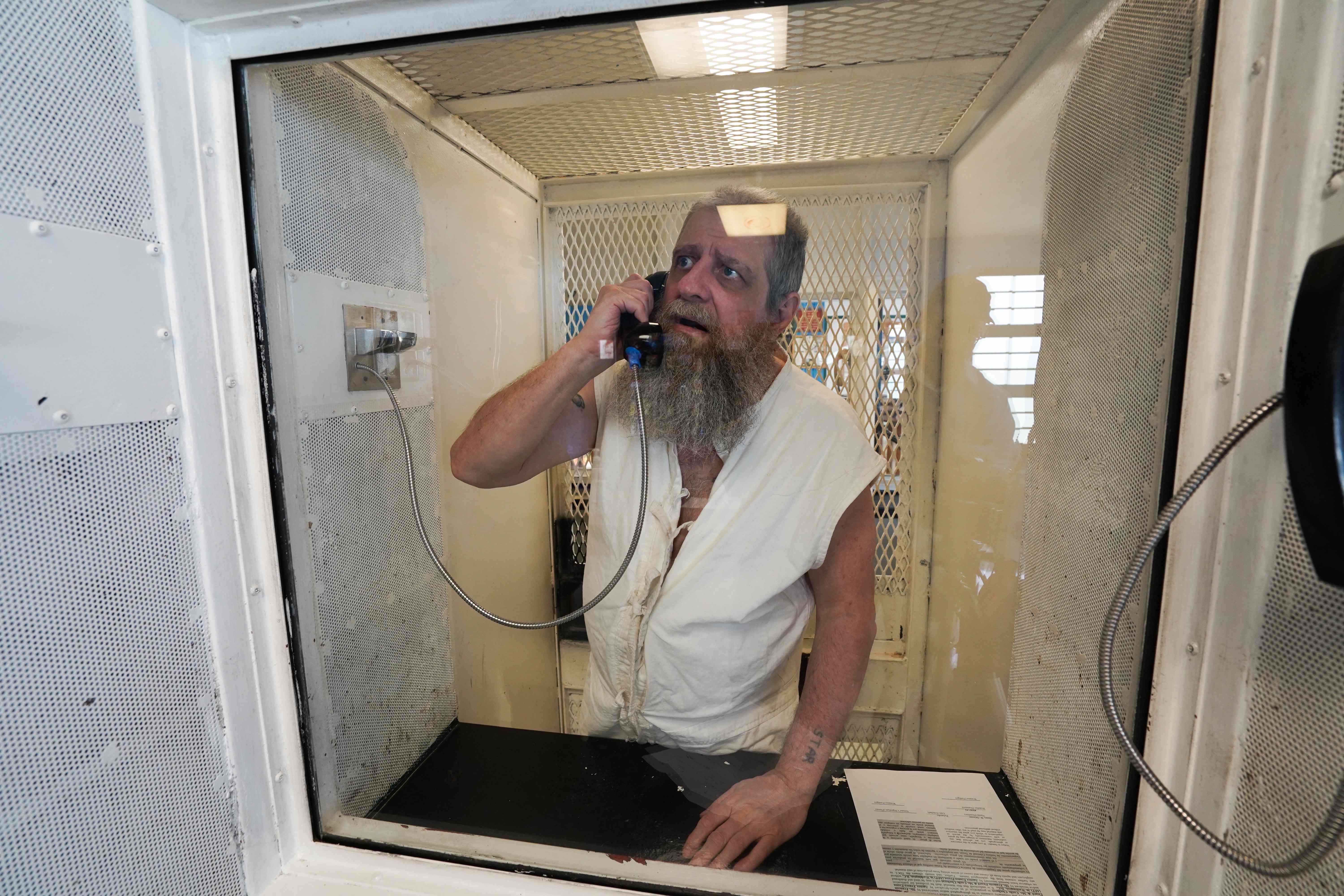 Er wartete 28 Jahre auf seine Hinrichtung: Hank Skinner hatte immer wieder seine Unschuld beteuert – nun ist er in der Todeszelle gestorben!