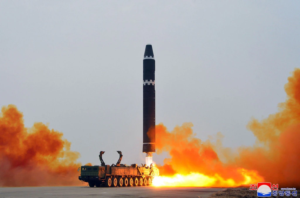 Nordkorea feuert Langstreckenrakete ab