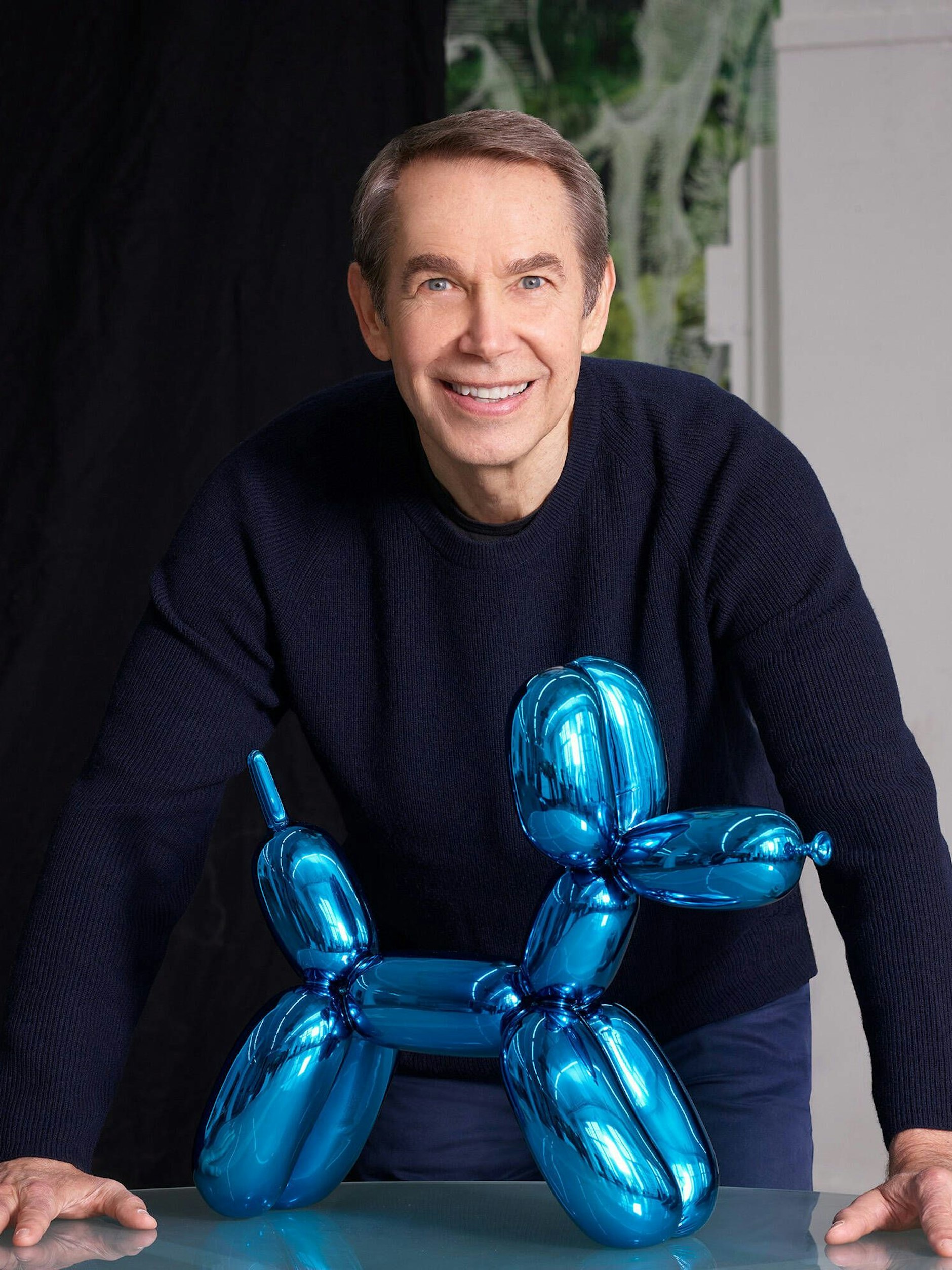 US-Künstler Jeff Koons mit einer seiner „Balloon Dog&nbsp;“-Skultpuren.