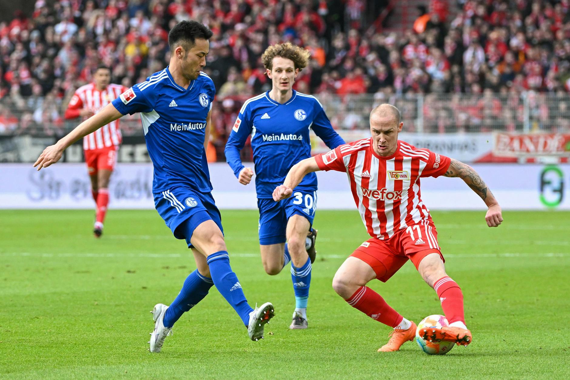 Endlich mal in der Startelf, aber letztlich glücklos: Unions Sven Michel (r.).