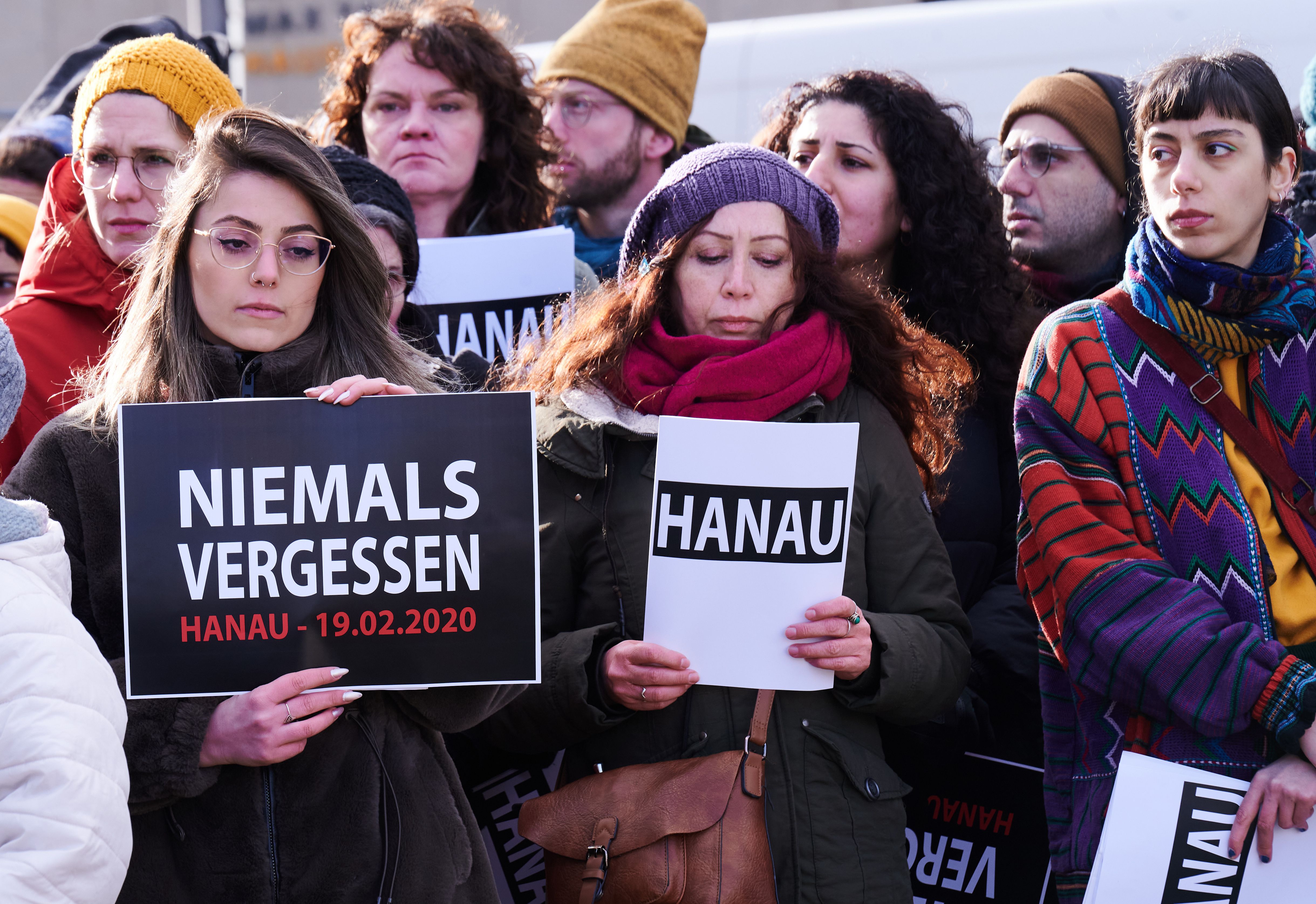 Berlin: Tausende Gedenken Der Opfer Des Anschlags Von Hanau