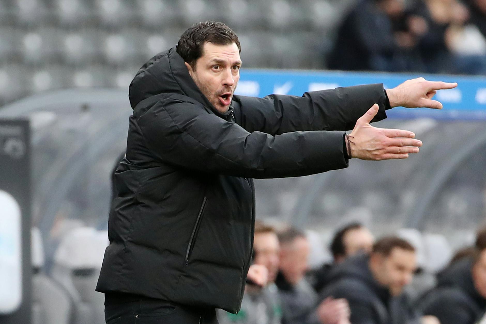 Coachte sein Team gegen Mönchengladbach zum 4:1-Sieg und will nun den BVB ärgern: Herthas Cheftrainer Sandro Schwarz. 