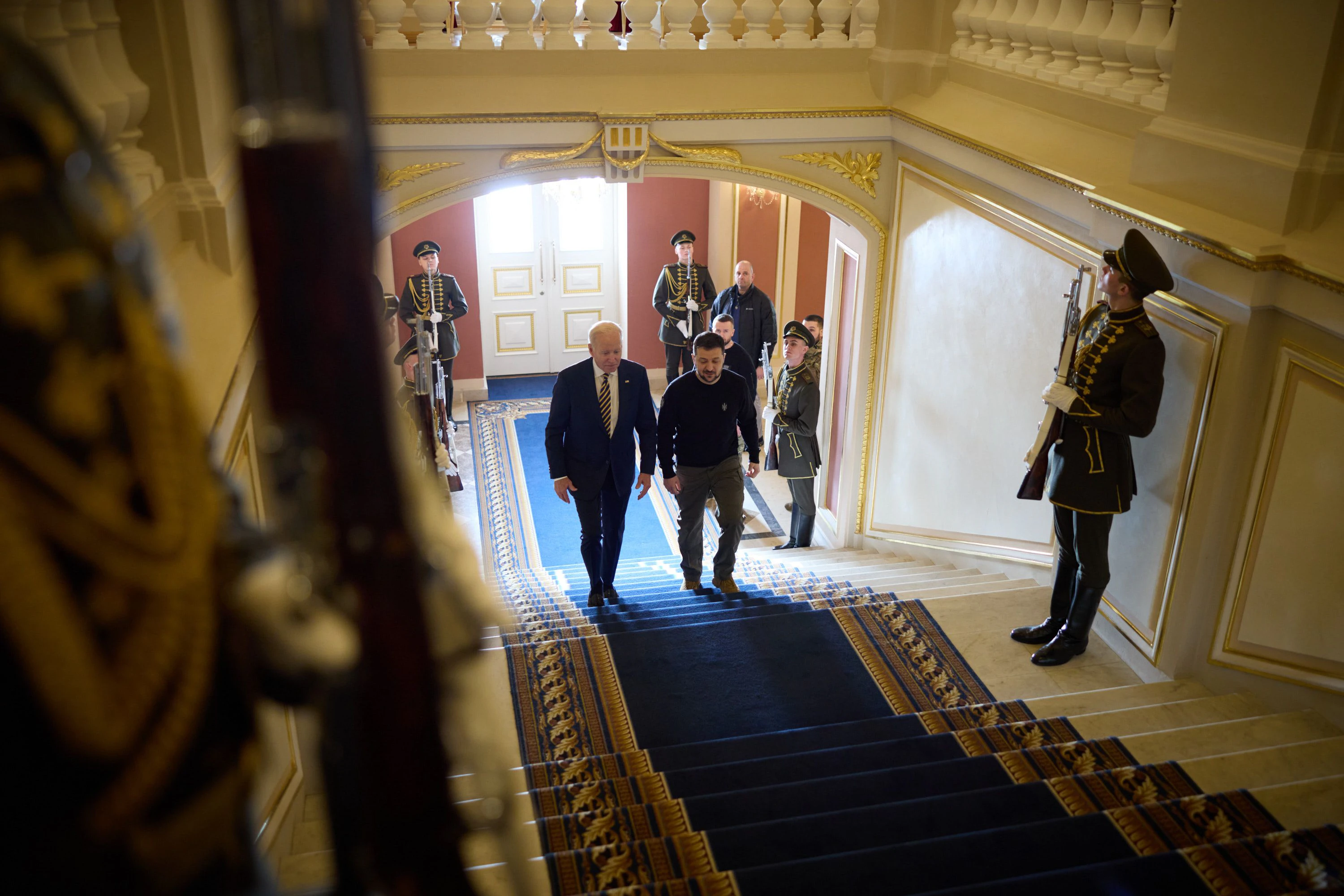 &nbsp;Joe Biden mit Wolodymyr Selenskyj