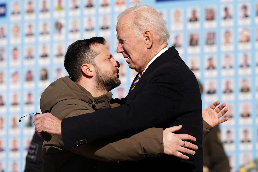 Biden in Kiew: Putin „lag einfach völlig daneben“