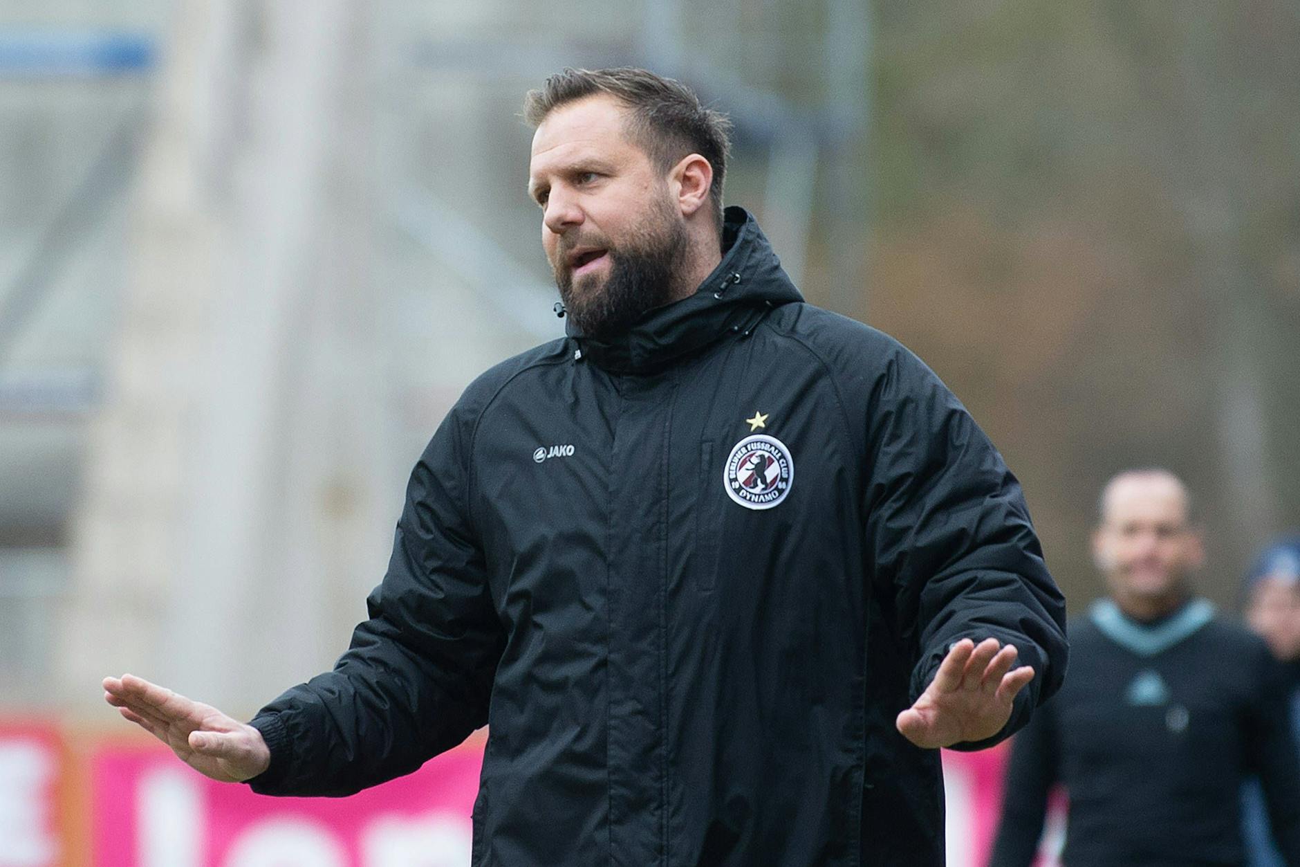 War mit der Art und Weise des Auftritts seiner Dynamos in Jena überhaupt nicht zufrieden: BFC-Trainer Heiner Backhaus. 