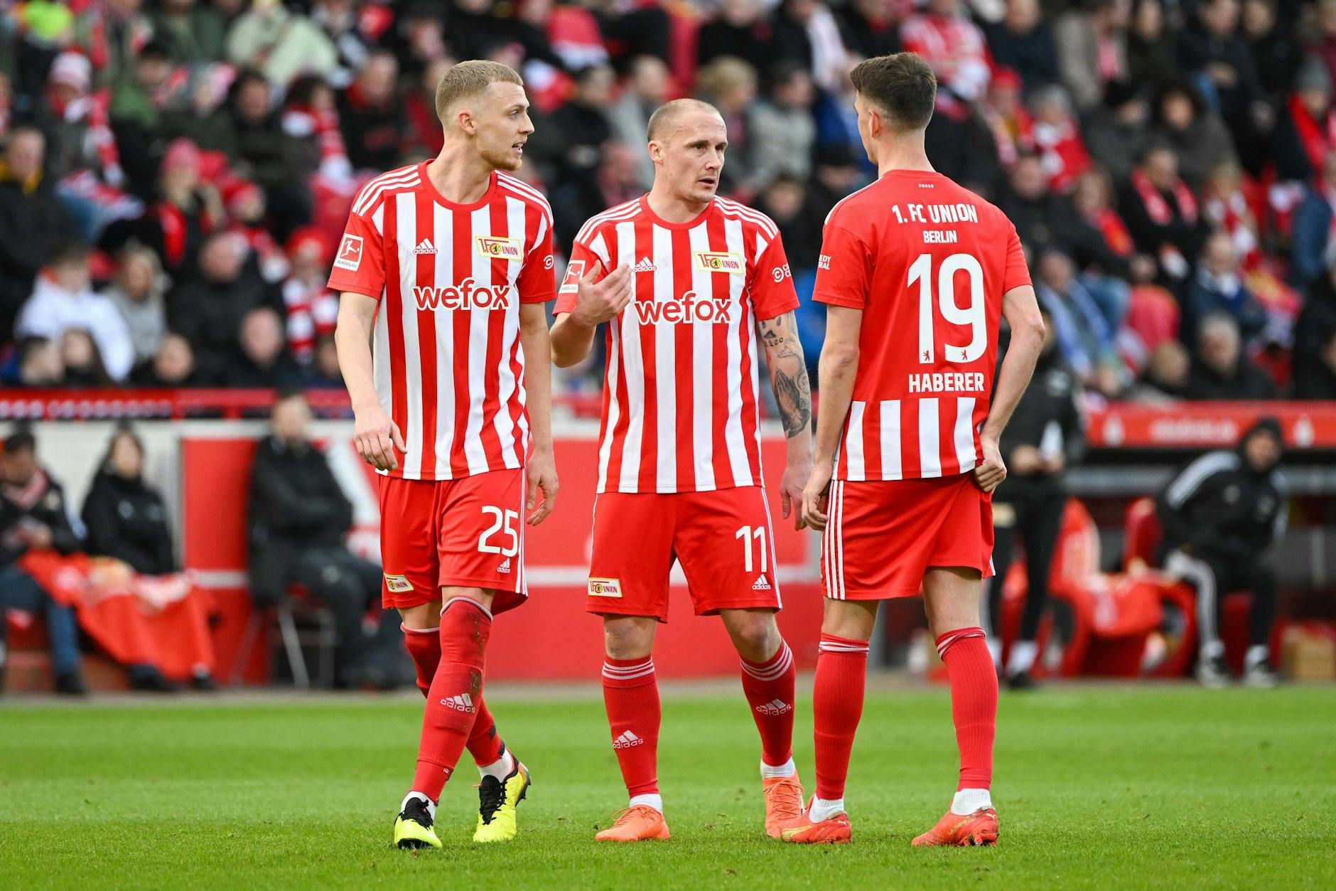 Timo Baumgartl, Sven Michel und Janik Haberer (v.l.n.r.) standen für Union gegen Schalke im Gegensatz zum Spiel in Amsterdam von Beginn an auf dem Platz.