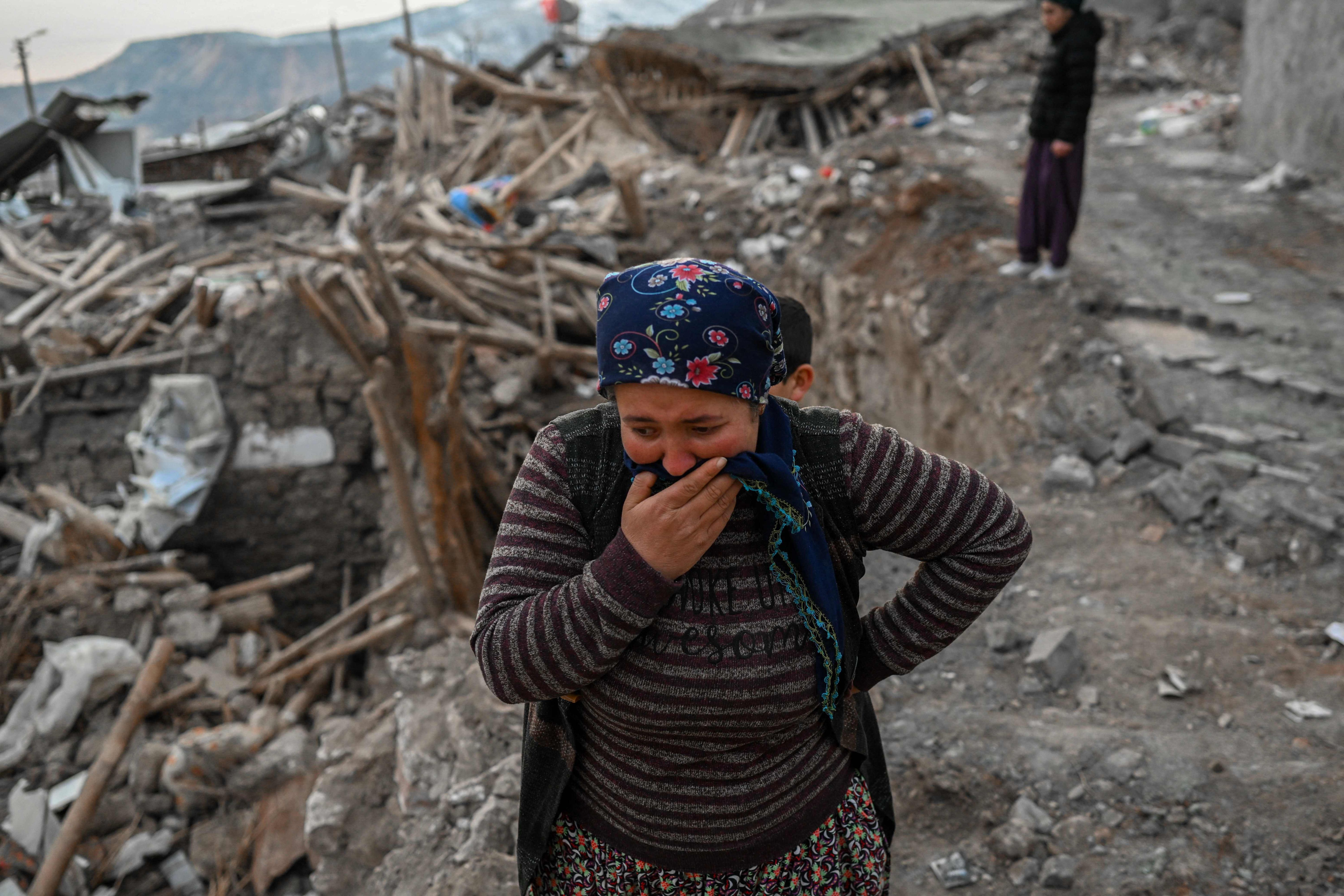 Tote Und Hunderte Verletzte: Erdbeben Erschüttert Erneut Türkei Und Syrien