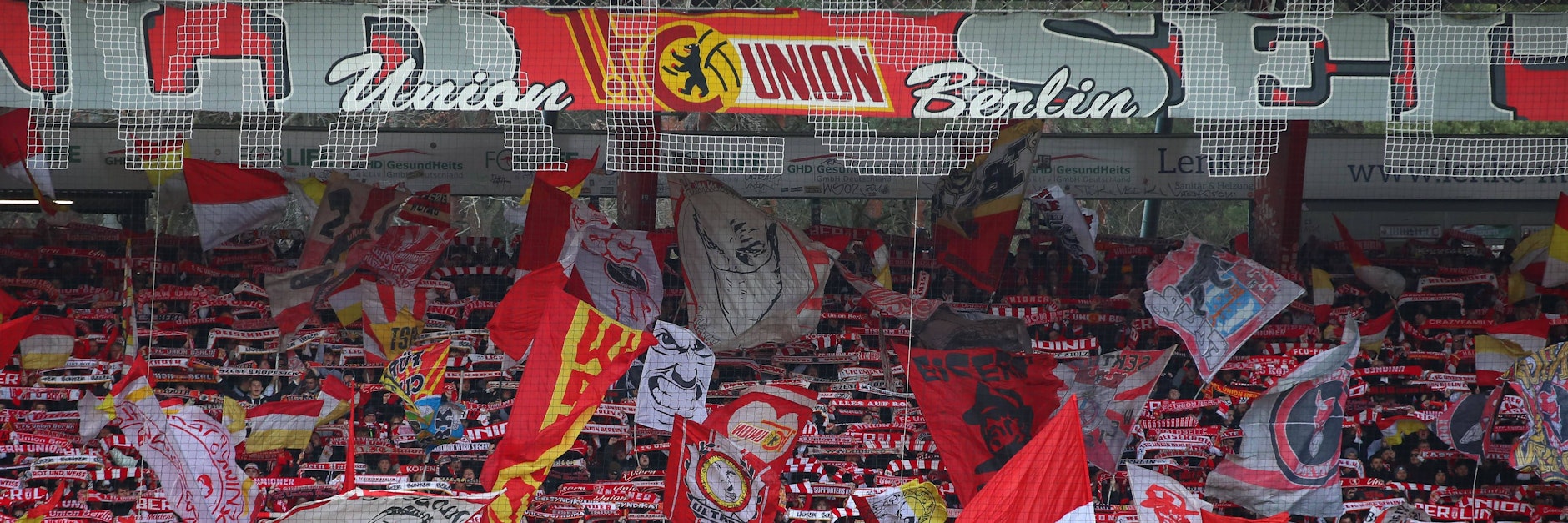 Die Fans des 1. FC Union erlebten im Stadion An der Alten Försterei schon einige Highlights. Gegen Ajax Amsterdam soll nun der nächste Festtag folgen.