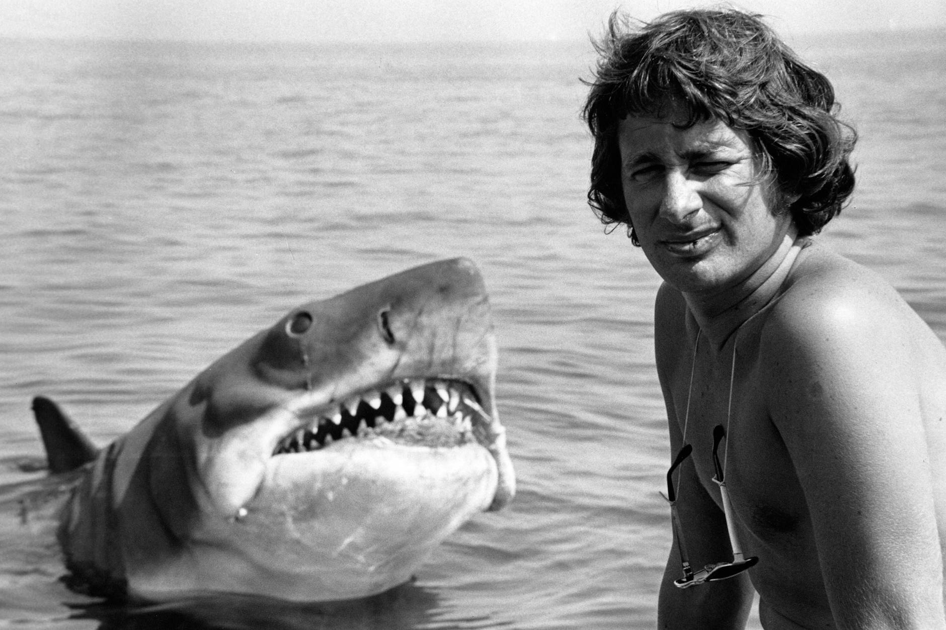 Ein Mann und sein Fisch: Steven Spielberg 1975 am Set von „Der weiße Hai“