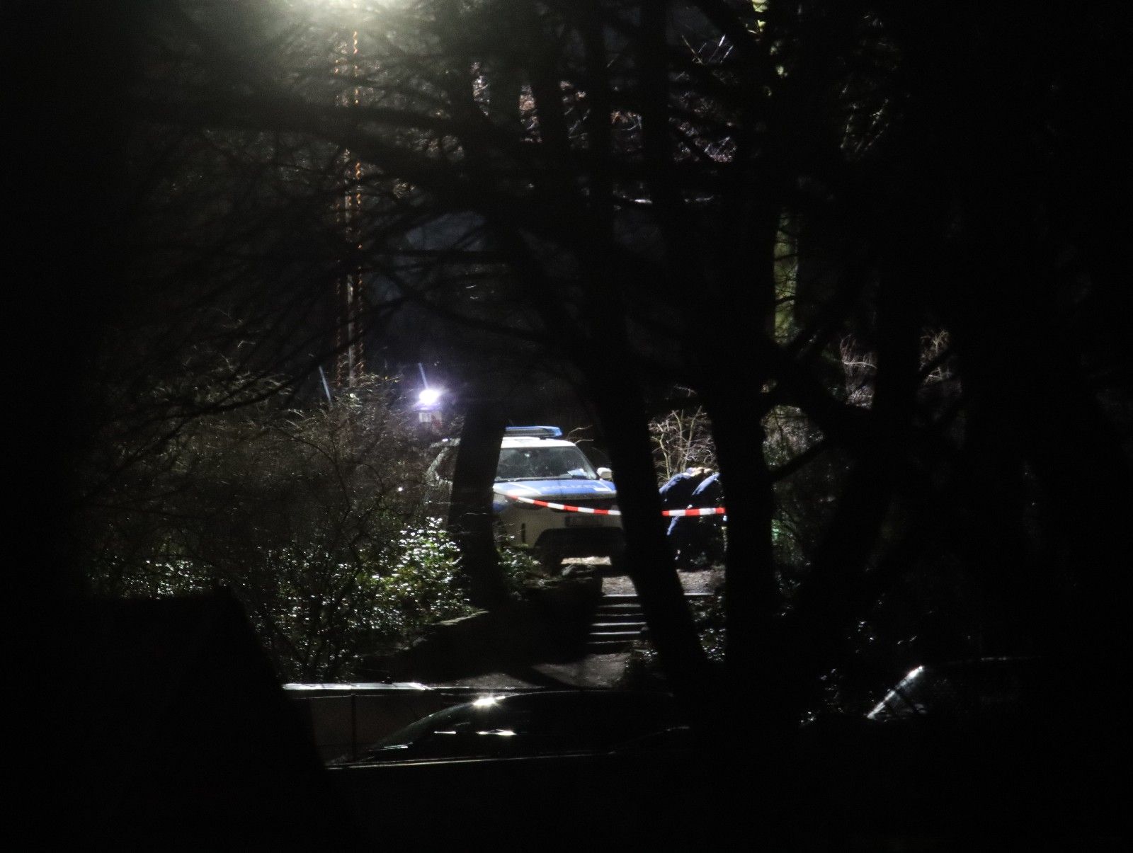 Update! Vermisstes Mädchen (5) in Berlin-Pankow leblos gefunden. Das Kind stirbt im Krankenhaus. Verdächtiger (19) festgenommen