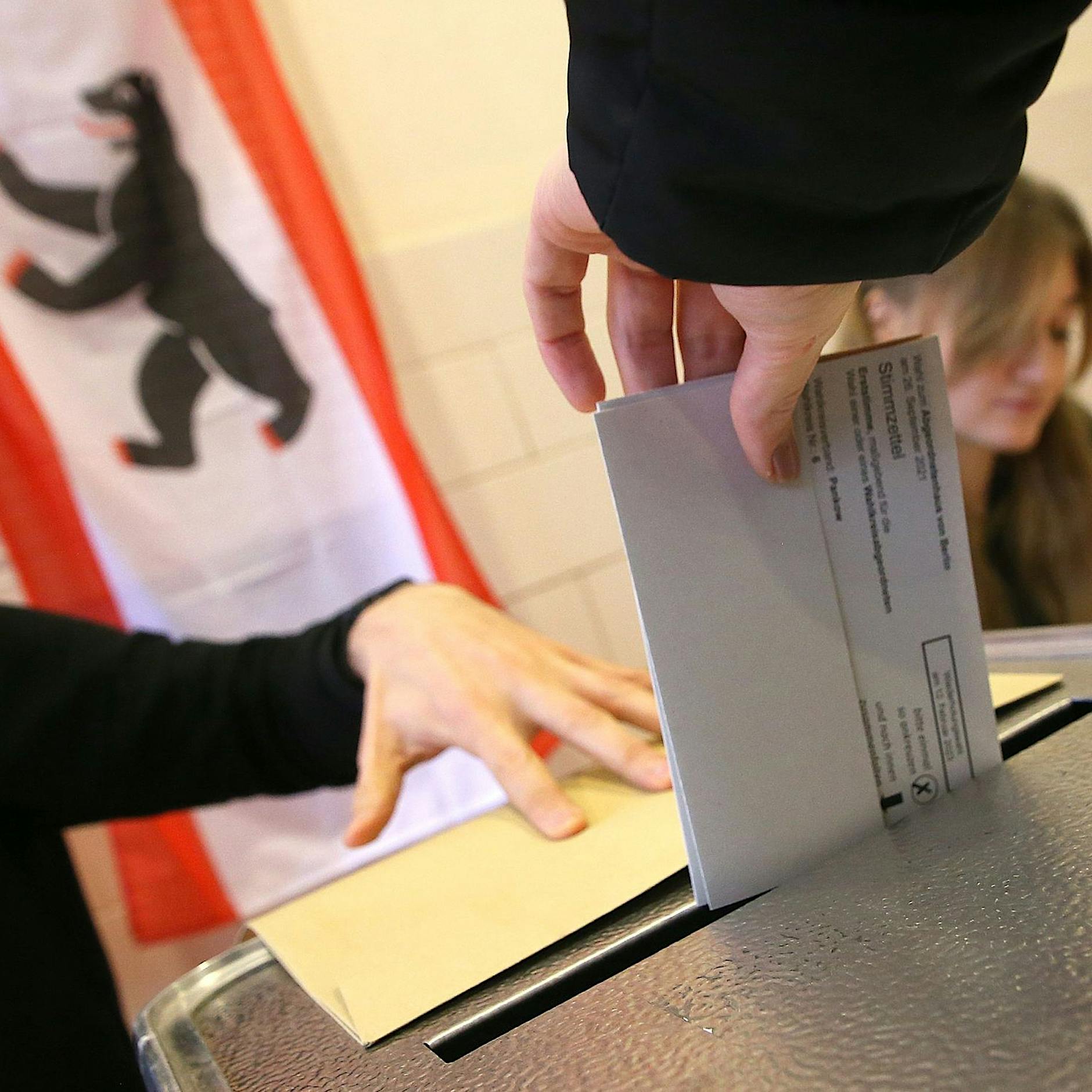 Neue Zahlen in Mitte: SPD-Vorsprung vor Grünen schrumpft immer weiter