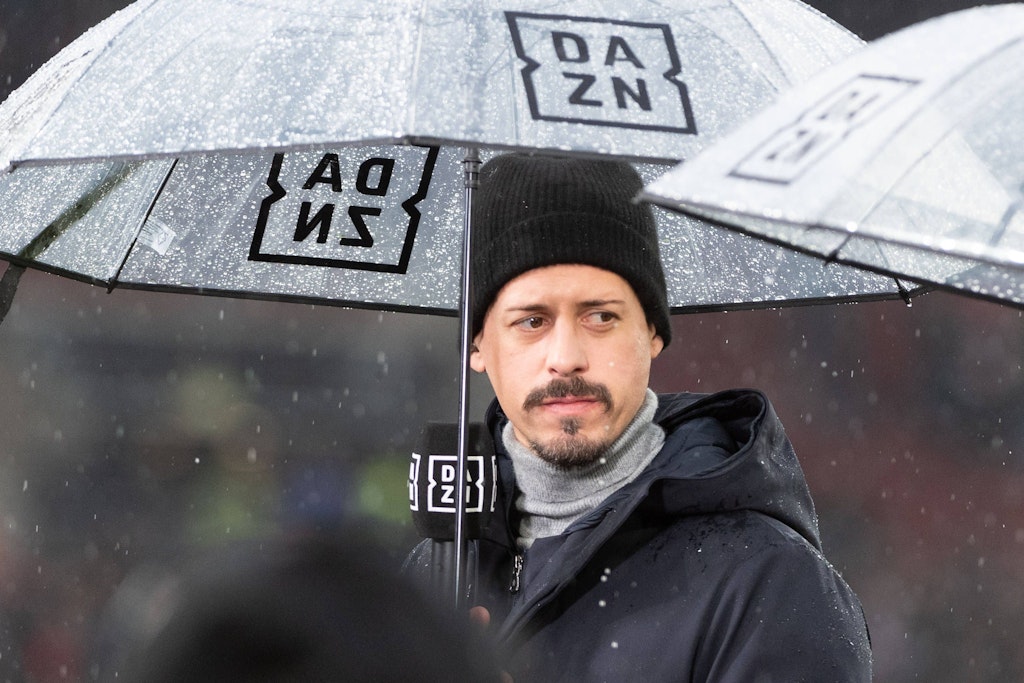 Nach BademantelSpruch Sandro Wagner mit und