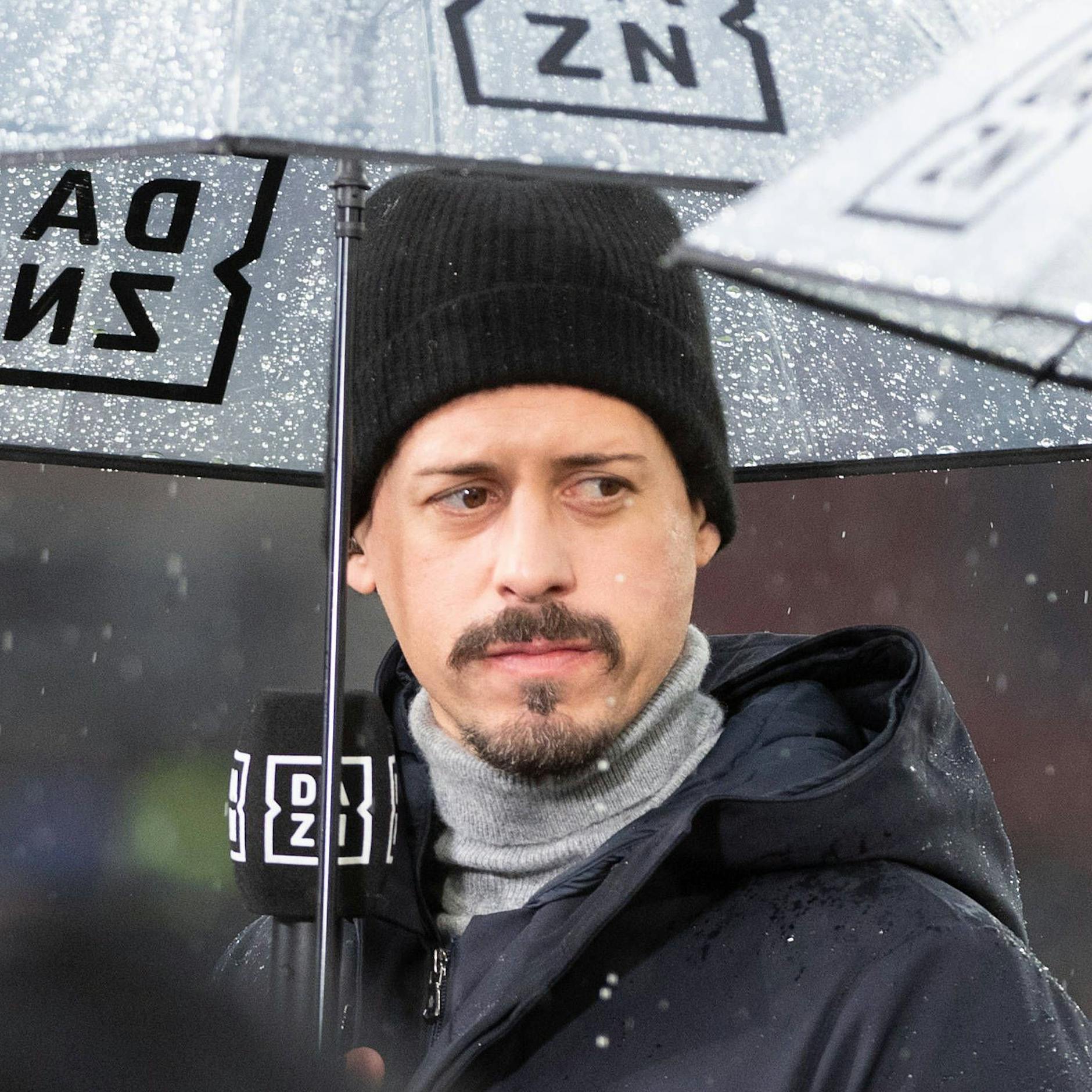 Nach Bademantel-Spruch: Sandro Wagner rechnet mit Internet-Trollen und der Cancel Culture ab