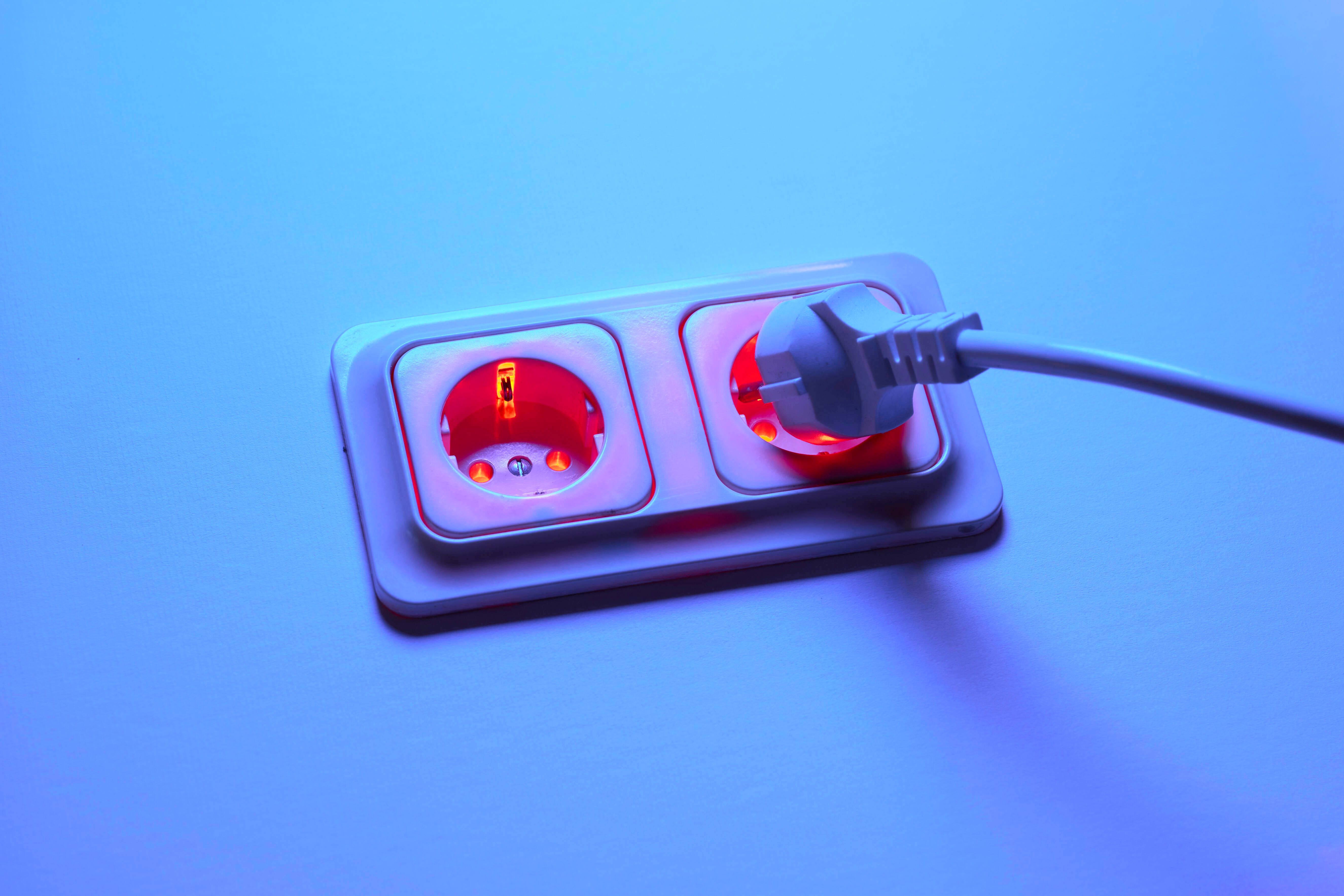 Image - Sinkende Energiepreise: Sparen Sie über 700 Euro nur beim Strom – DARAUF kommt es an